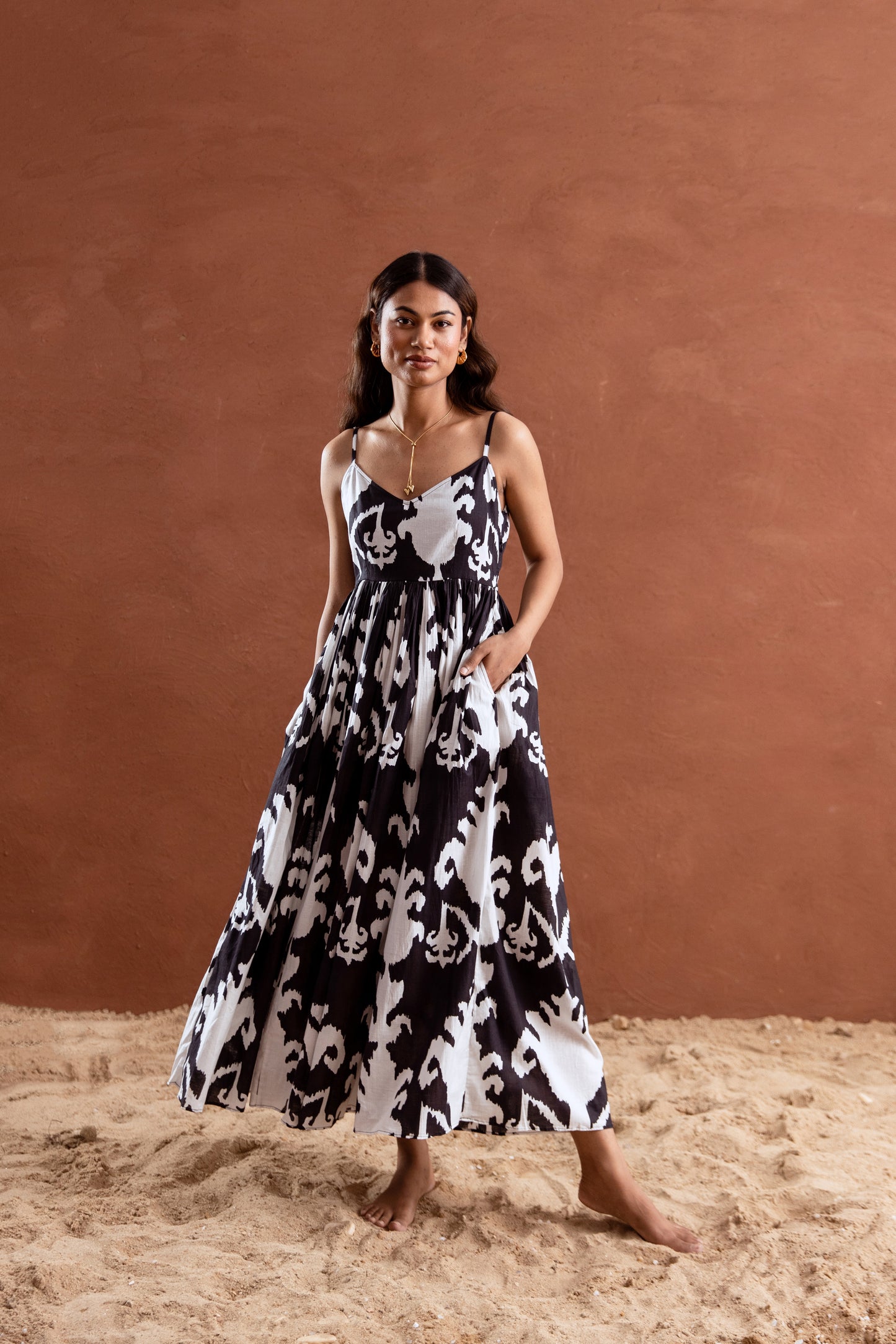 Black and White Patterned Strappy Maxi Dress