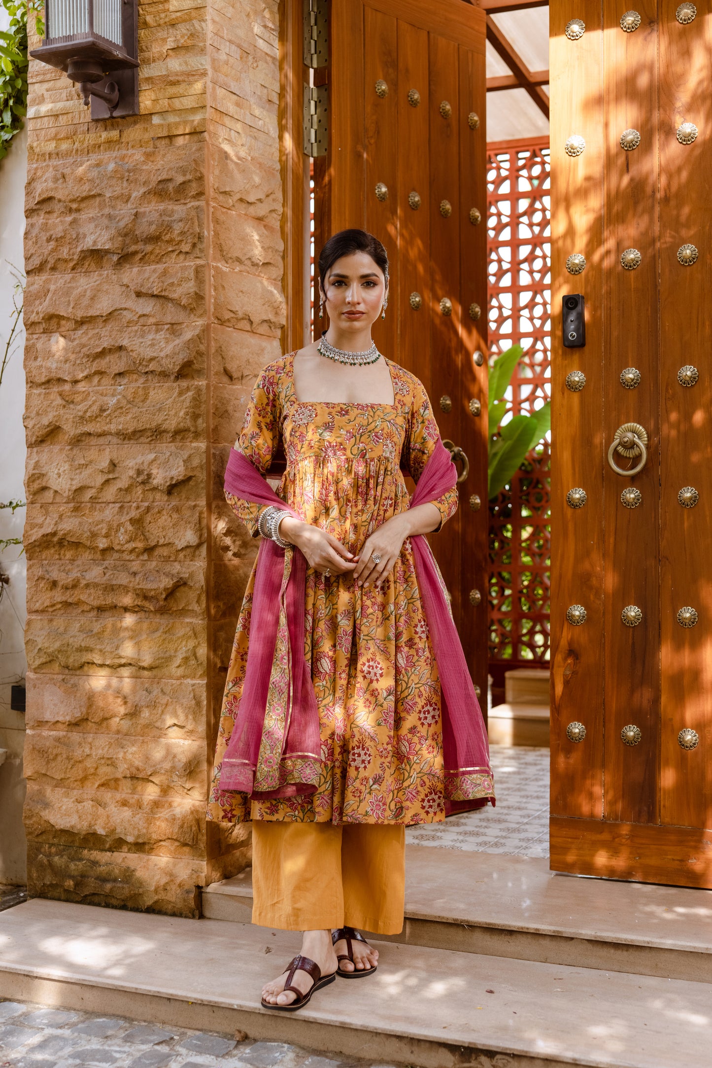 Sunlit Bloom Printed Nyra Cut Suit