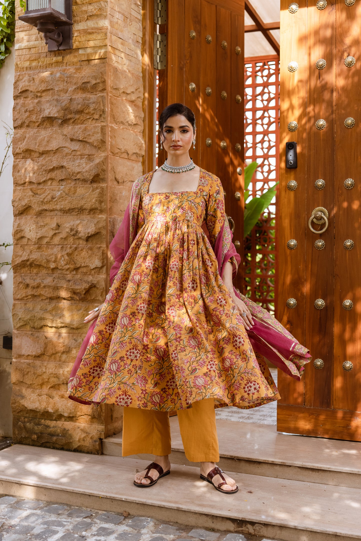 Sunlit Bloom Printed Nyra Cut Suit