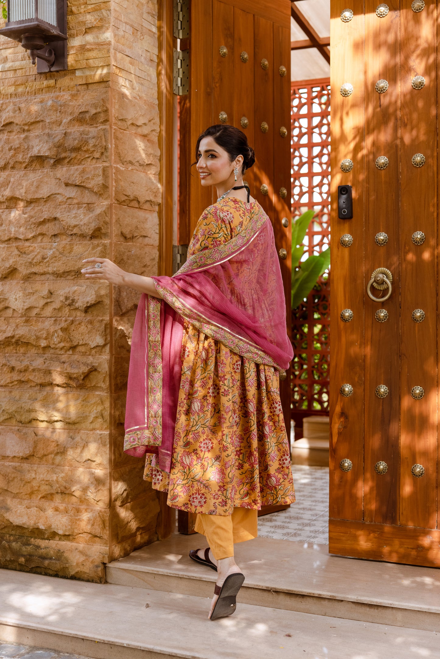 Sunlit Bloom Printed Nyra Cut Suit