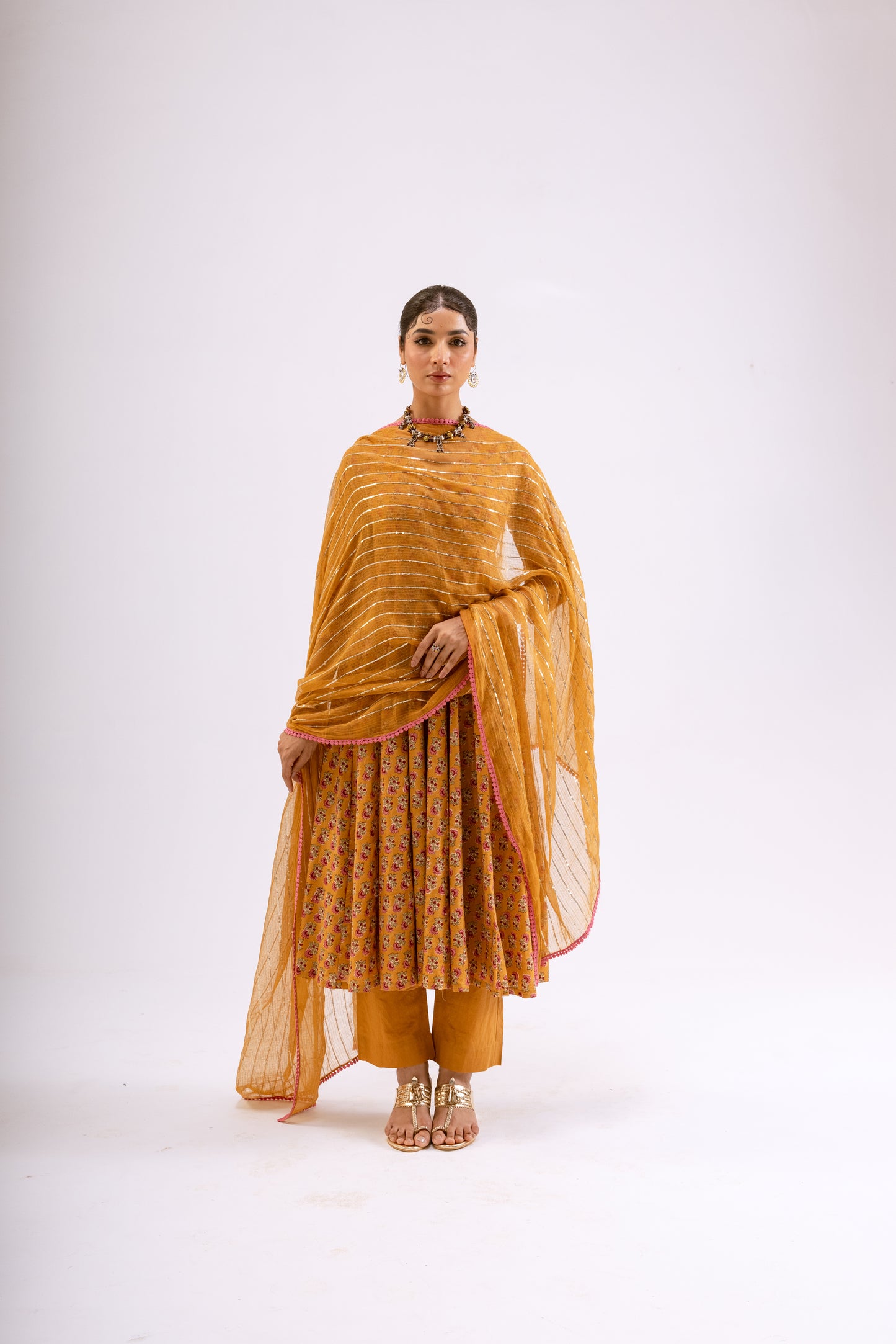 Haldi Yellow Butti - Sleeved