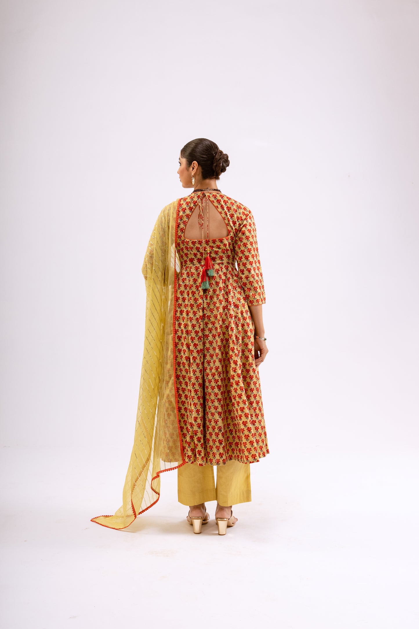 Zari Gold Butti - Sleeved