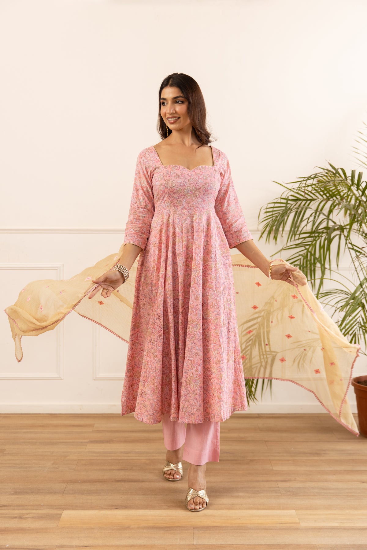 Soft Pink & Cream (Sleeved)