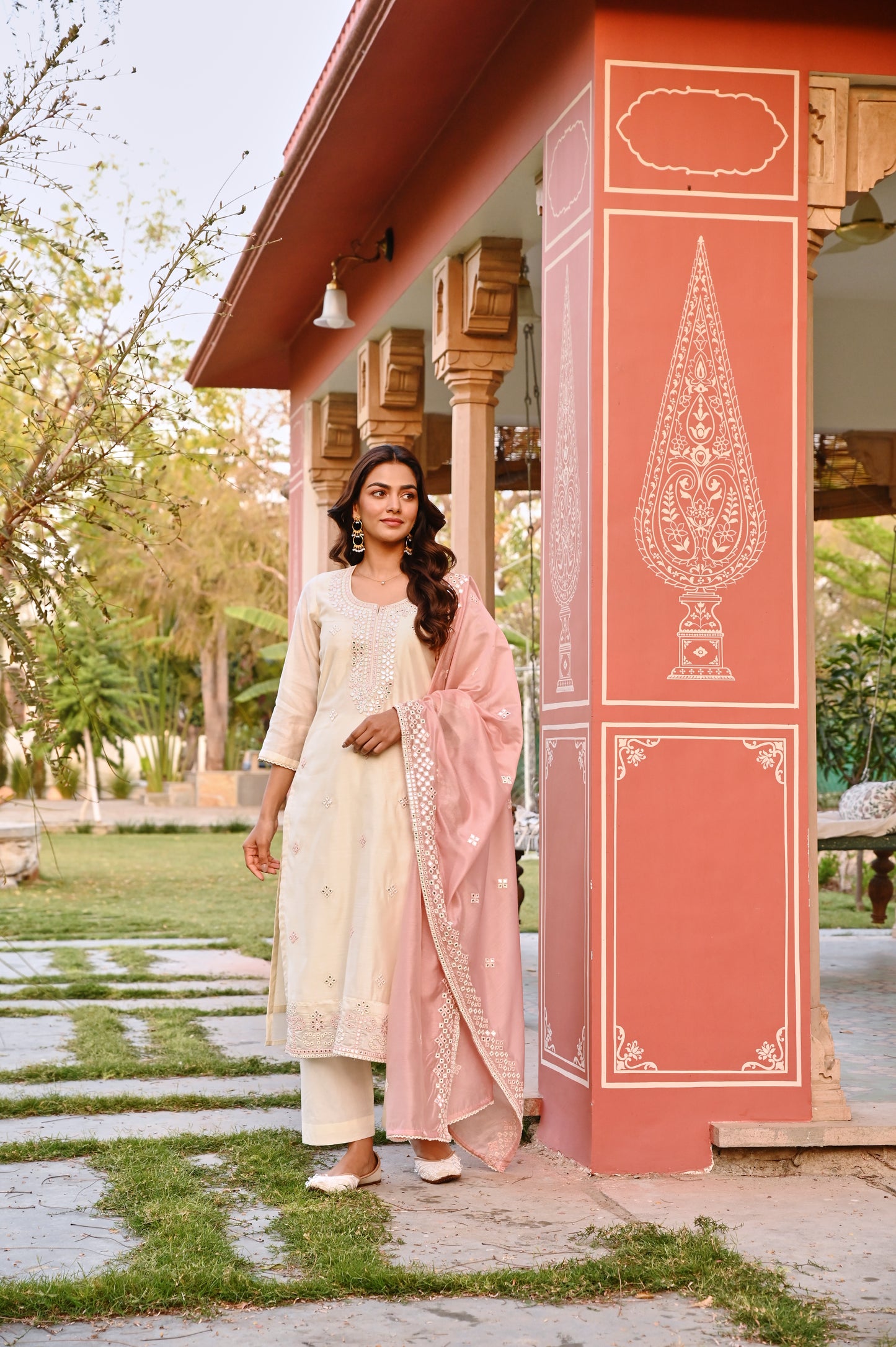 CREAM & PINK EMBROIDERED KURTA SET