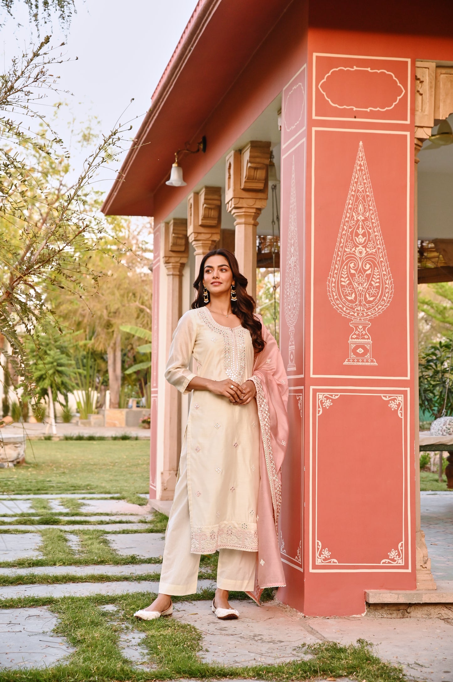 CREAM & PINK EMBROIDERED KURTA SET
