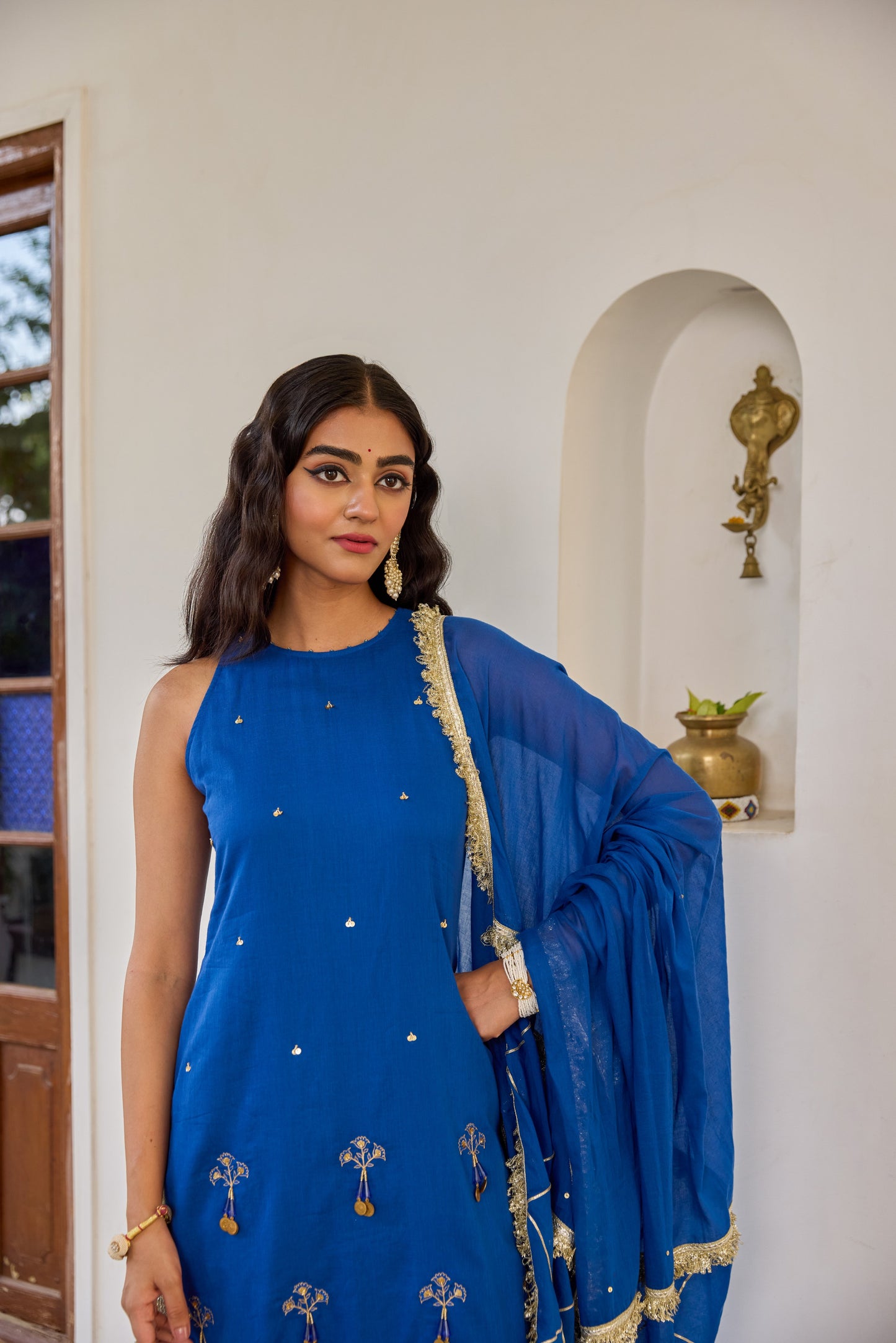 Halter Key Hole Straight Kurta Set - Neer Blue