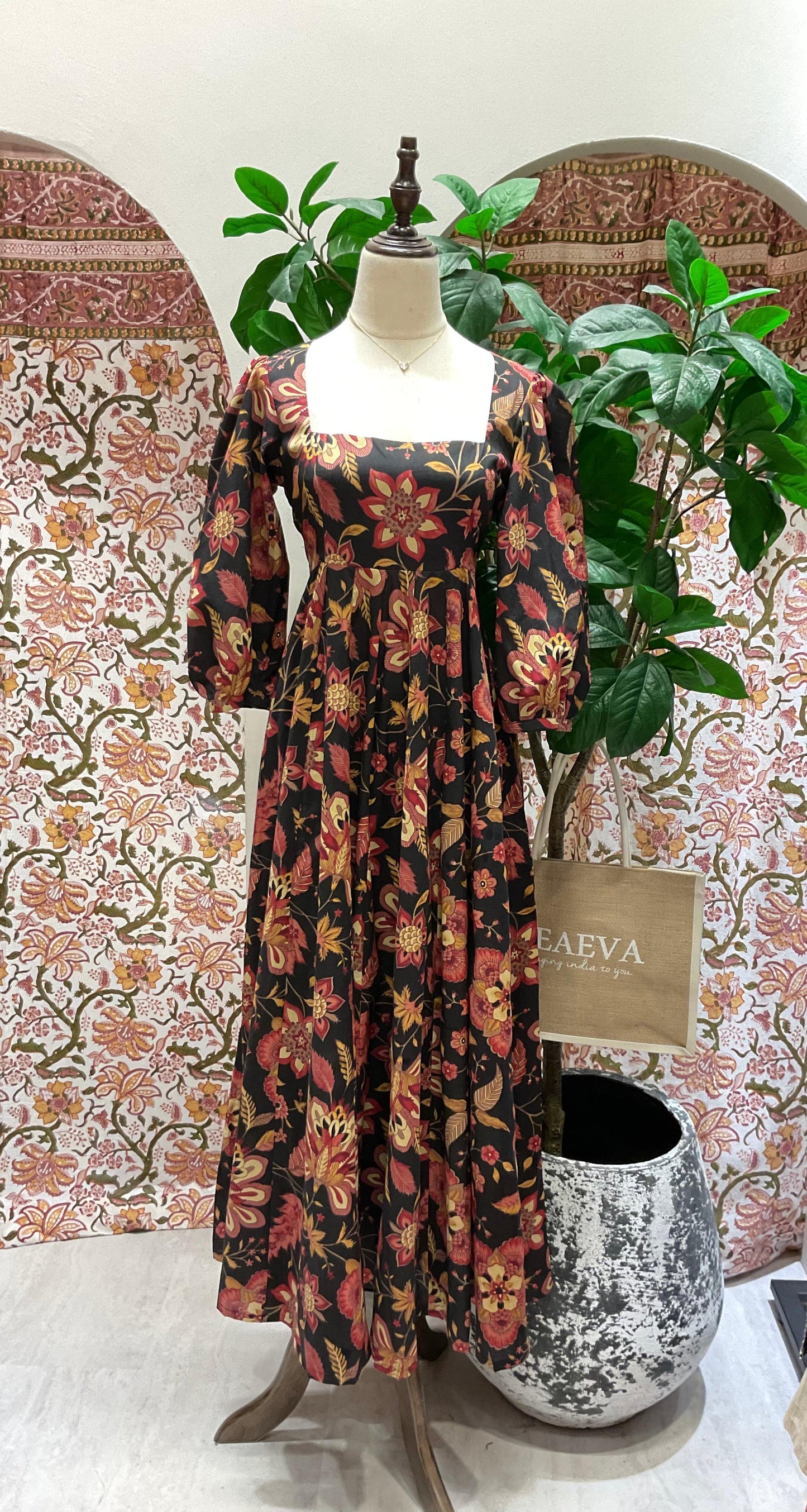 Black Sleeved Maxi Dress - Jaal