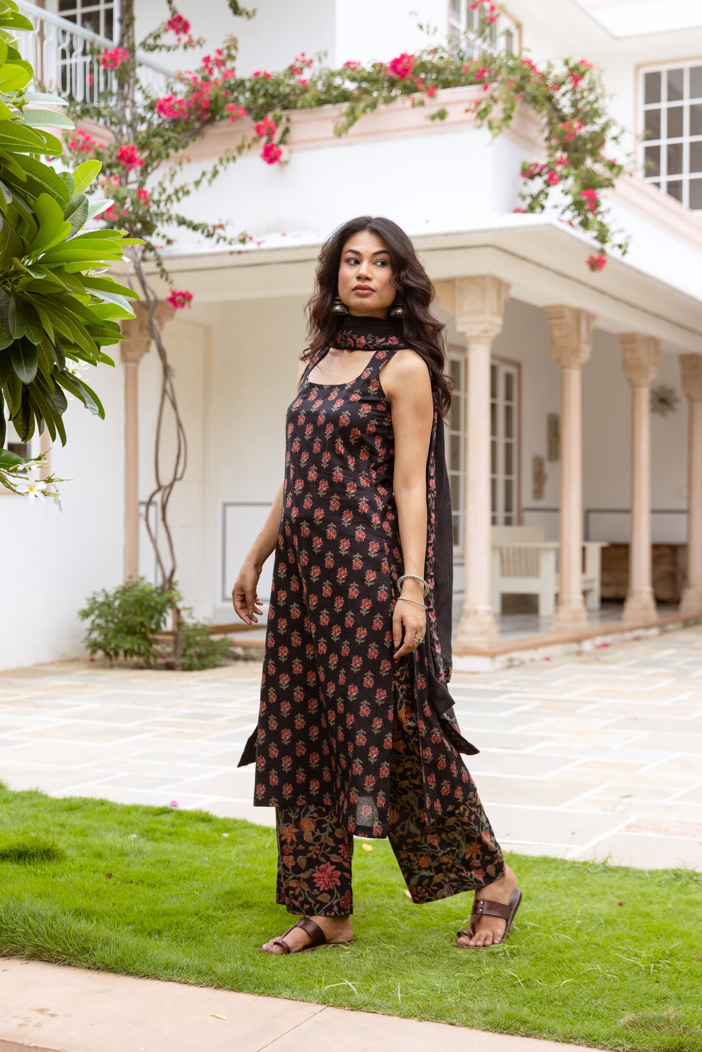 Ink Butti Sleeveless