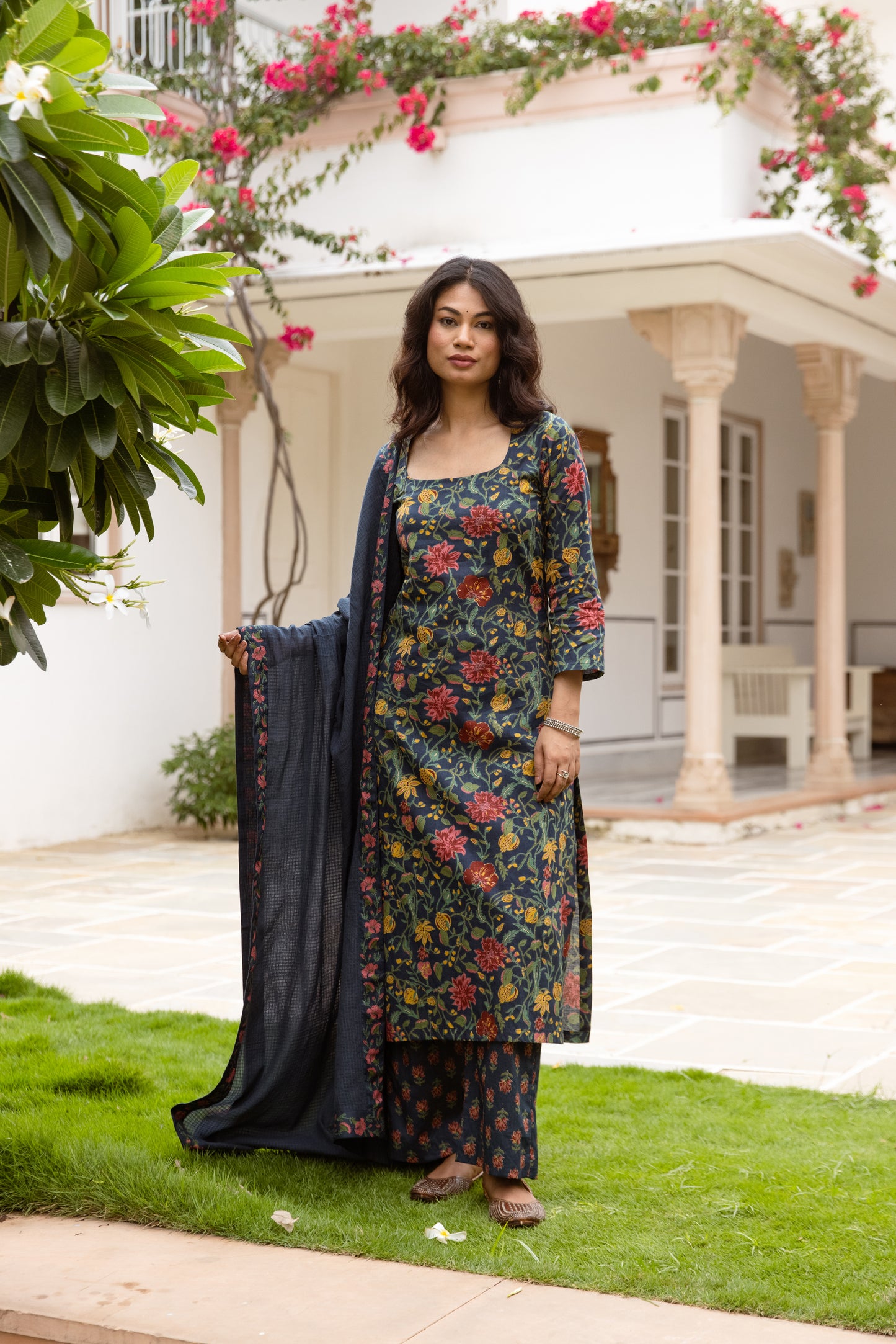 Azure Jaal Sleeved
