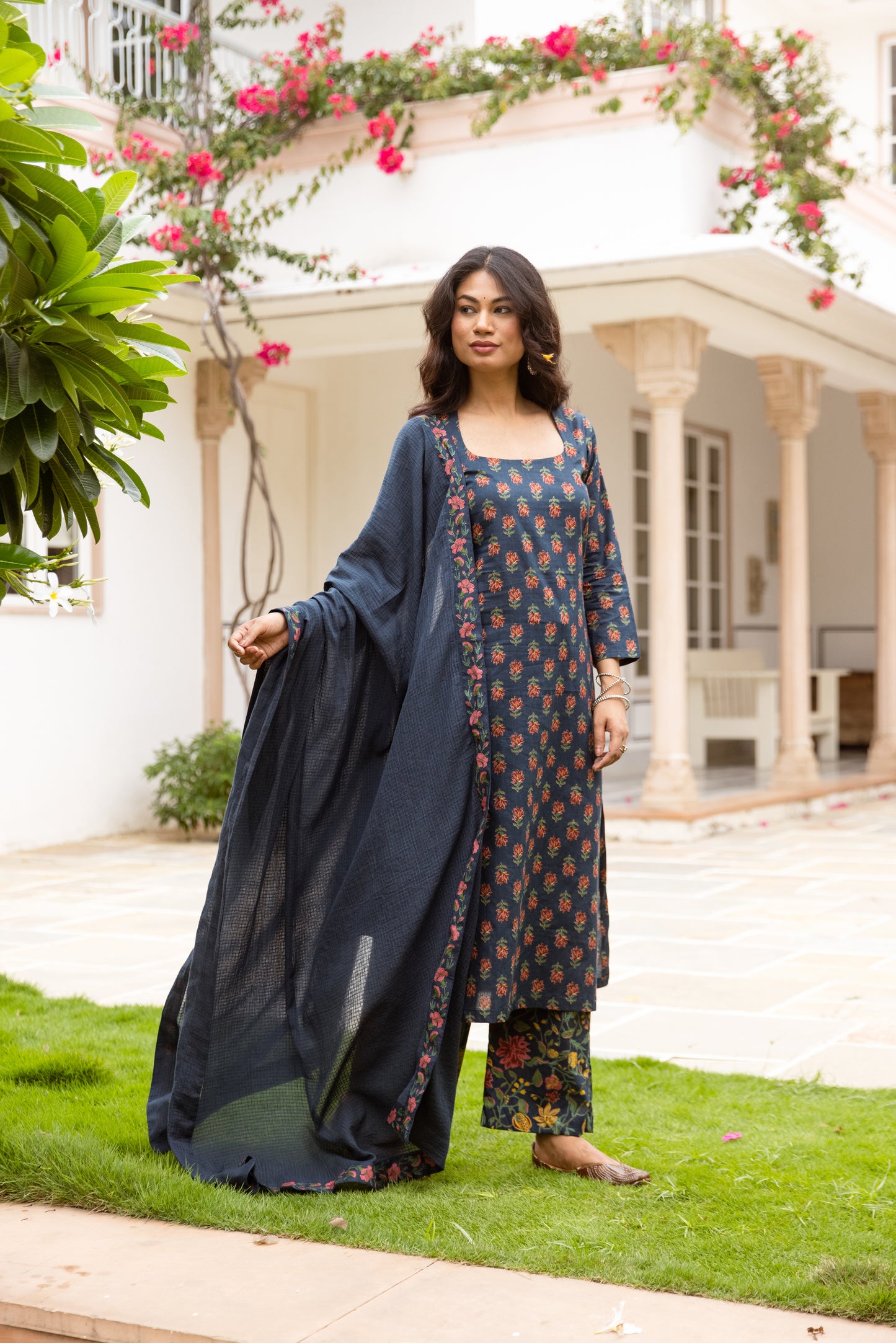 Azure Butti Sleeved