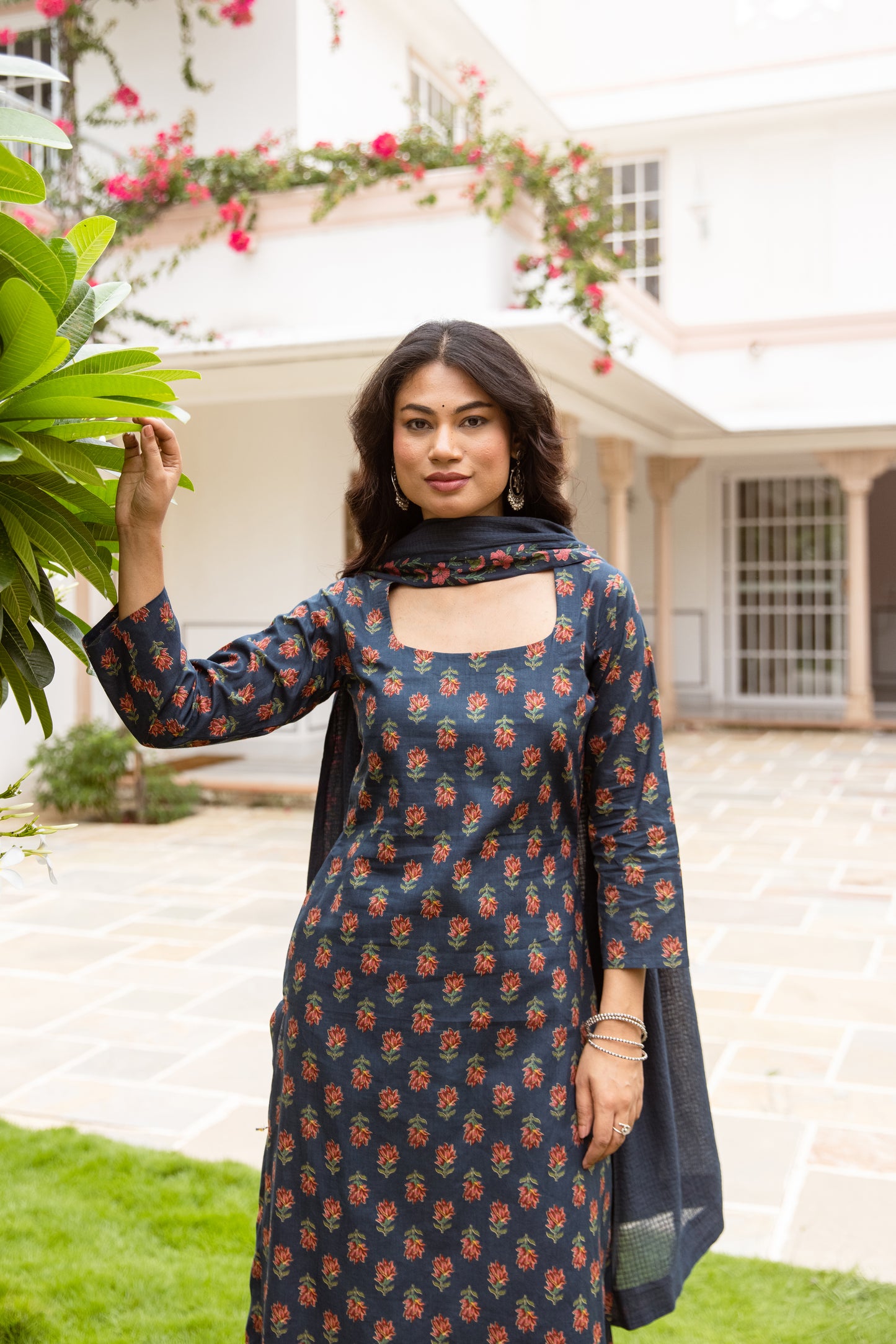 Azure Butti Sleeved