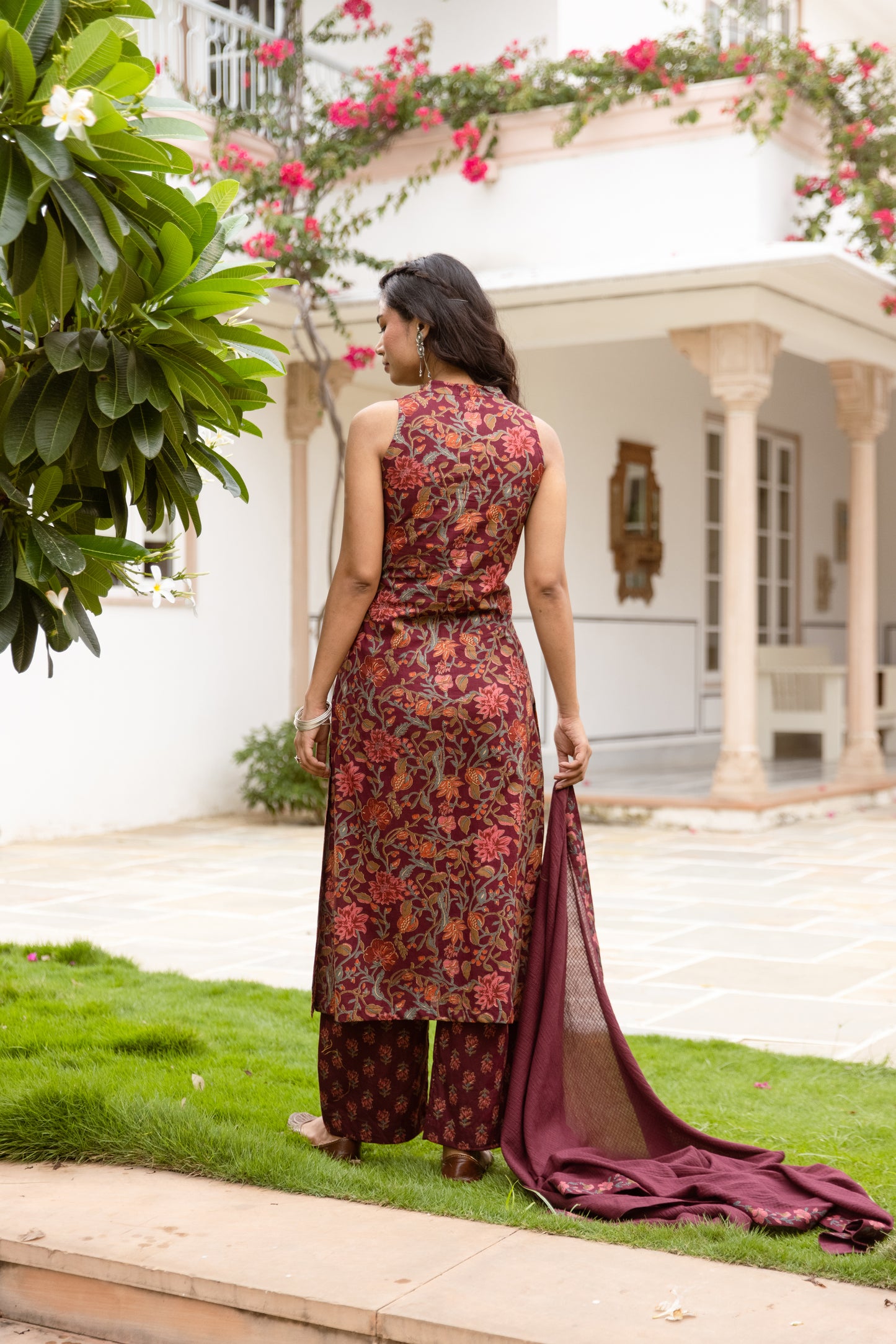 Rosewood Jaal Sleeveless