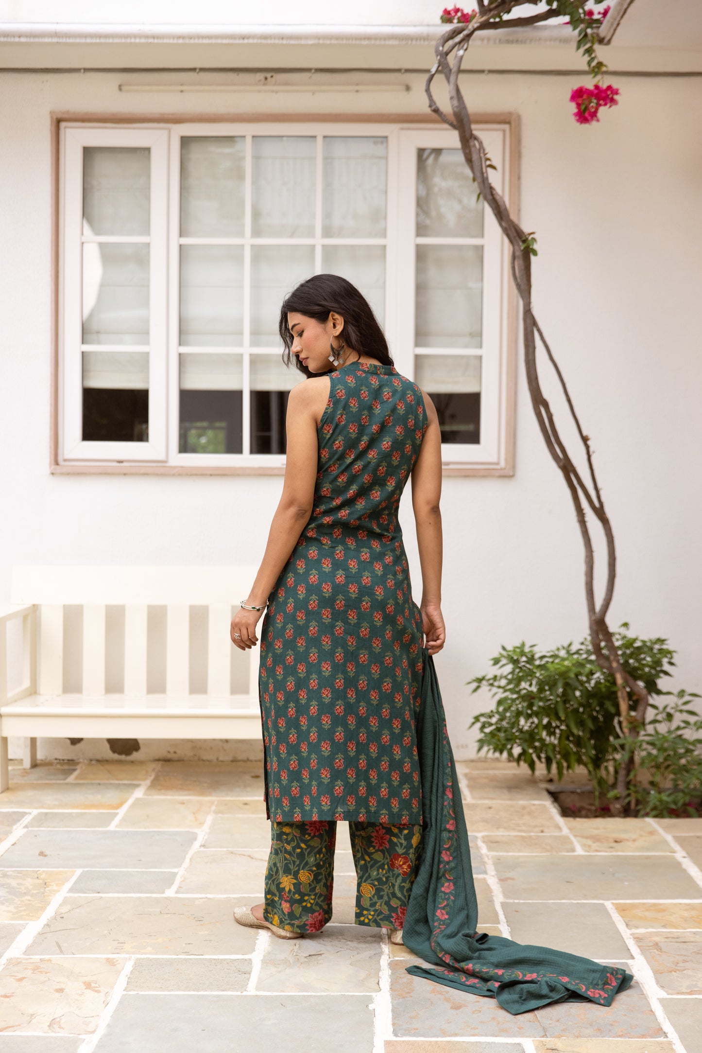 Fern Butti Sleeveless