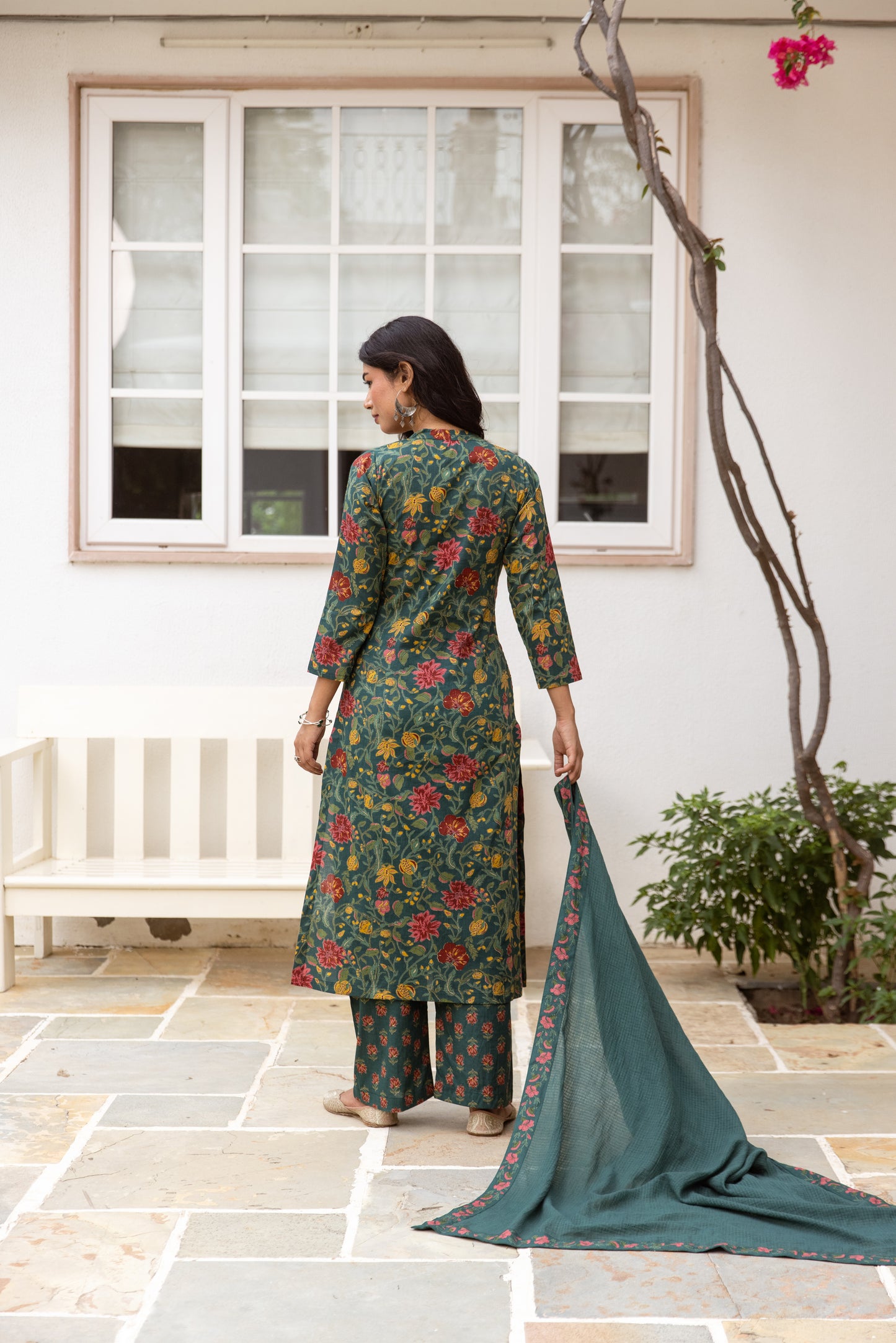 Fern Jaal Sleeved
