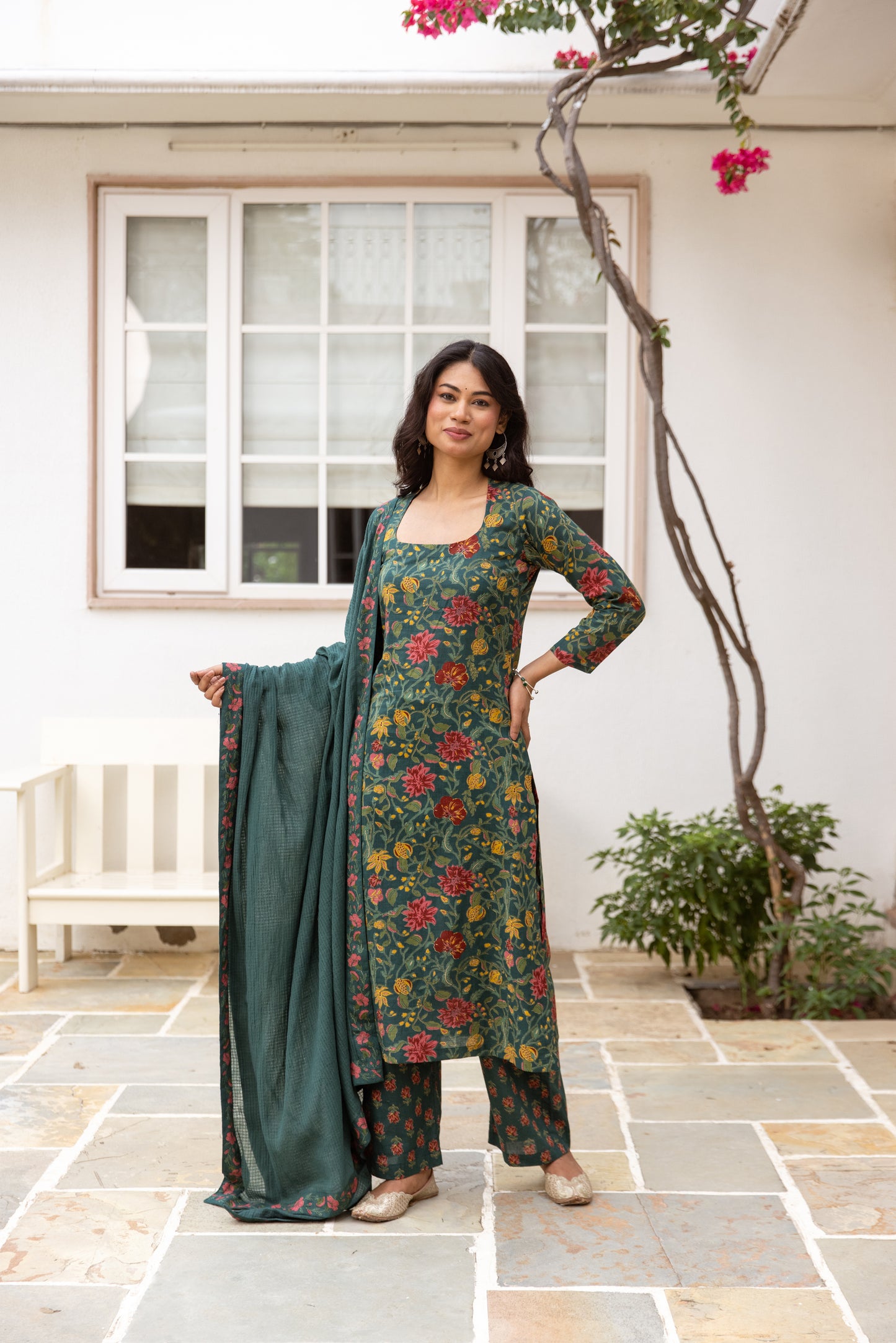 Fern Jaal Sleeved