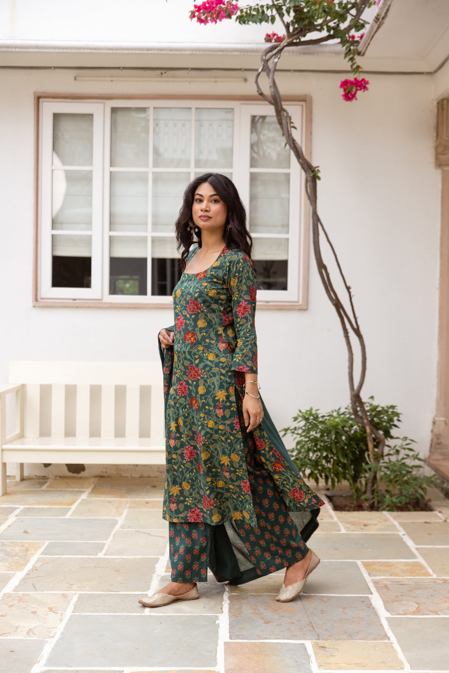 Fern Jaal Sleeved