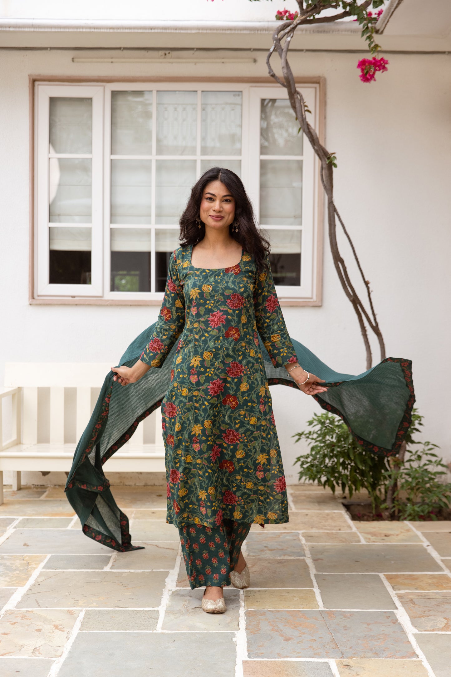 Fern Jaal Sleeved