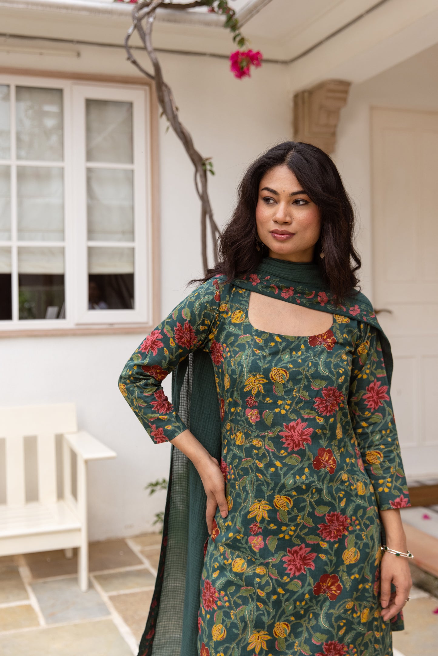 Fern Jaal Sleeved