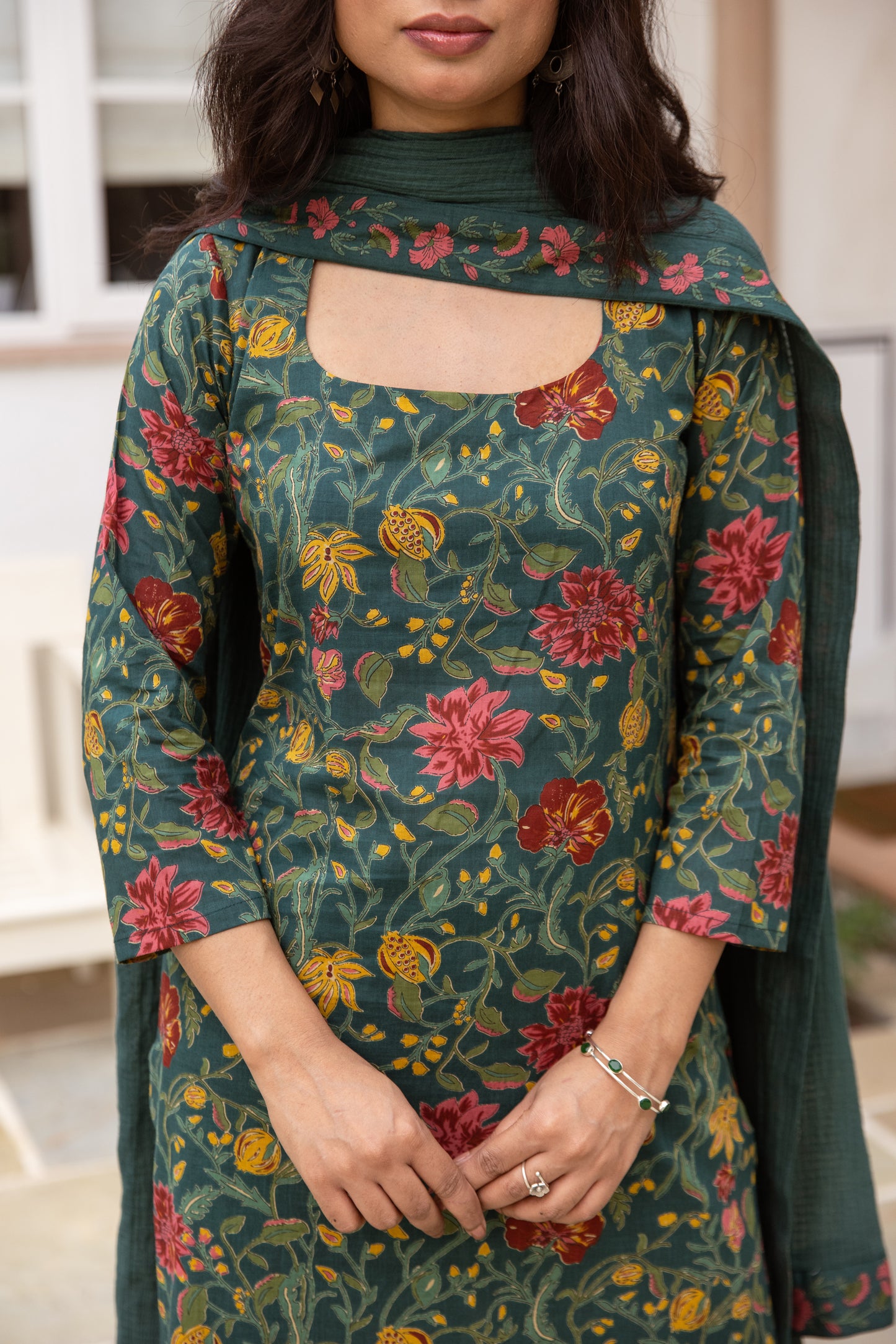 Fern Jaal Sleeved