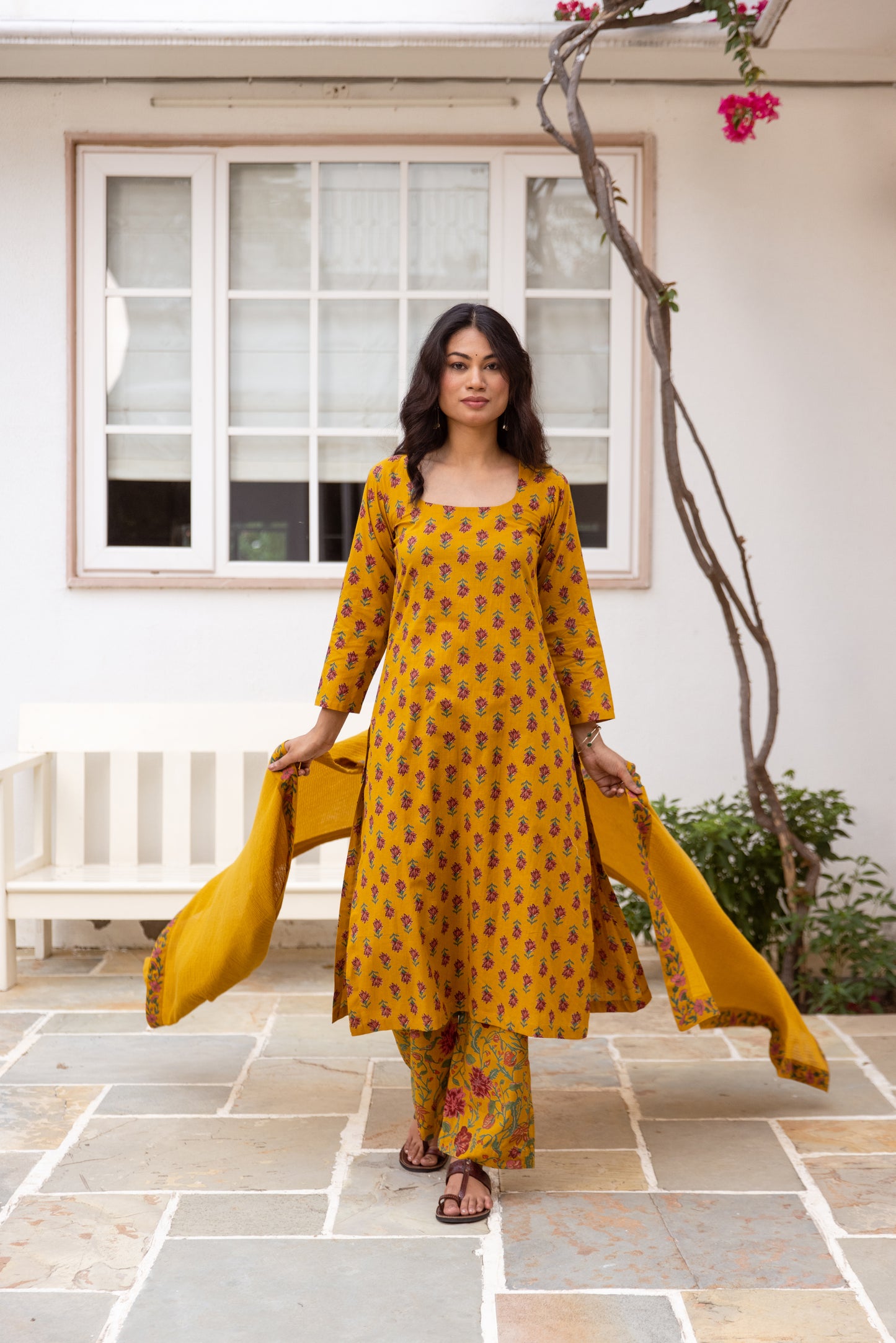Saffron Butti Sleeved