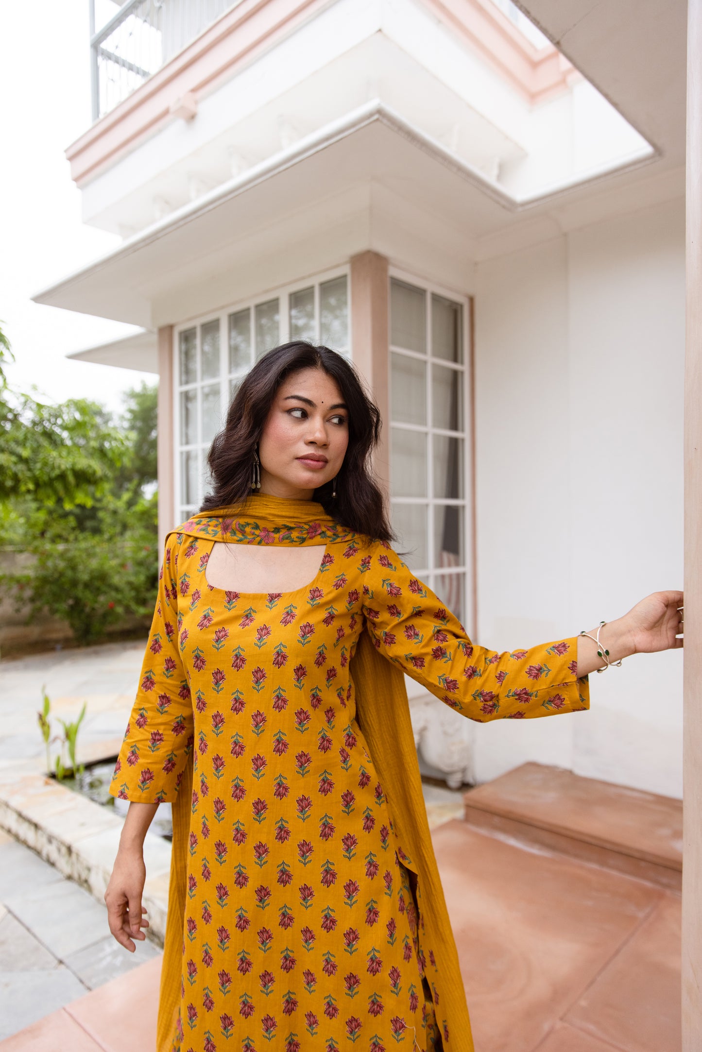 Saffron Butti Sleeved