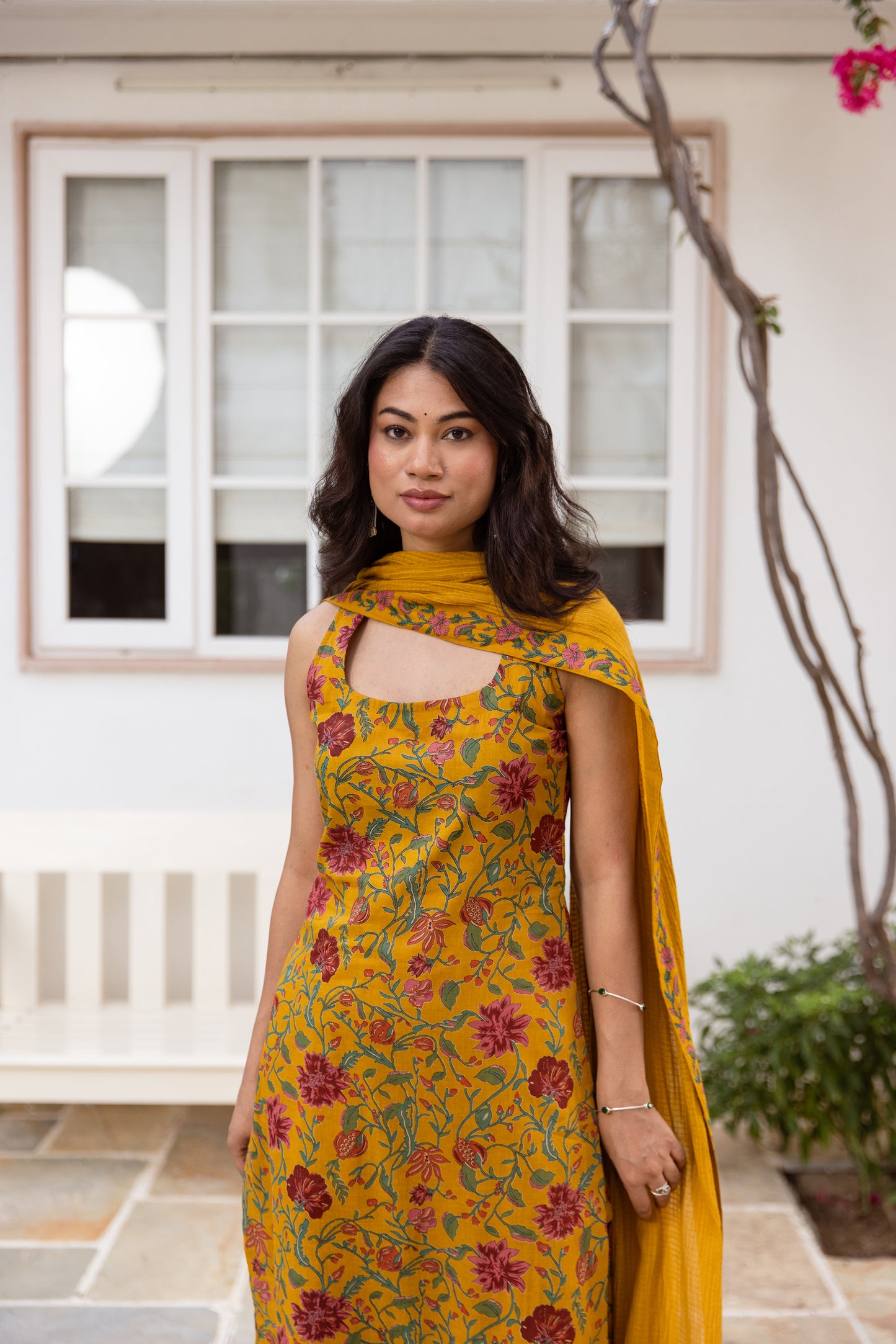 Saffron Jaal Sleeveless