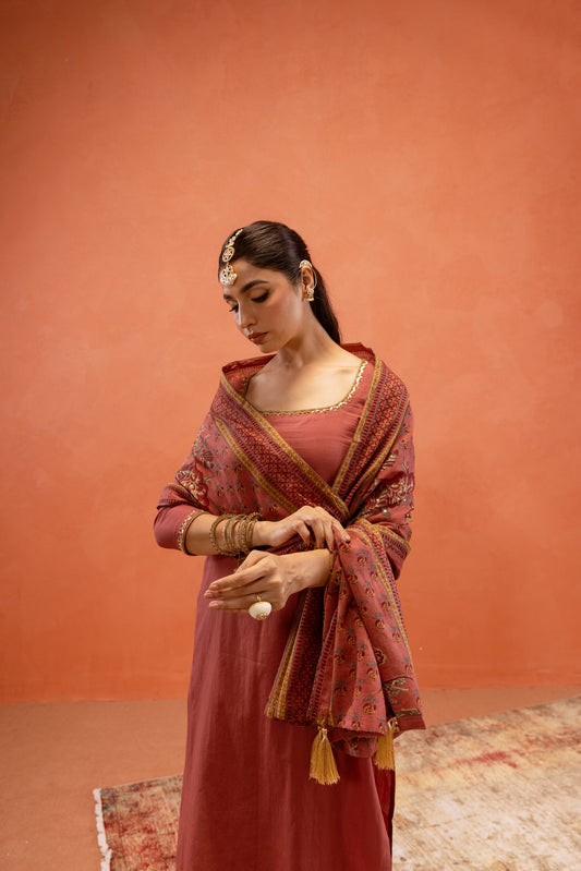 Dusky Rose Straight-Cut Sleeved Suit