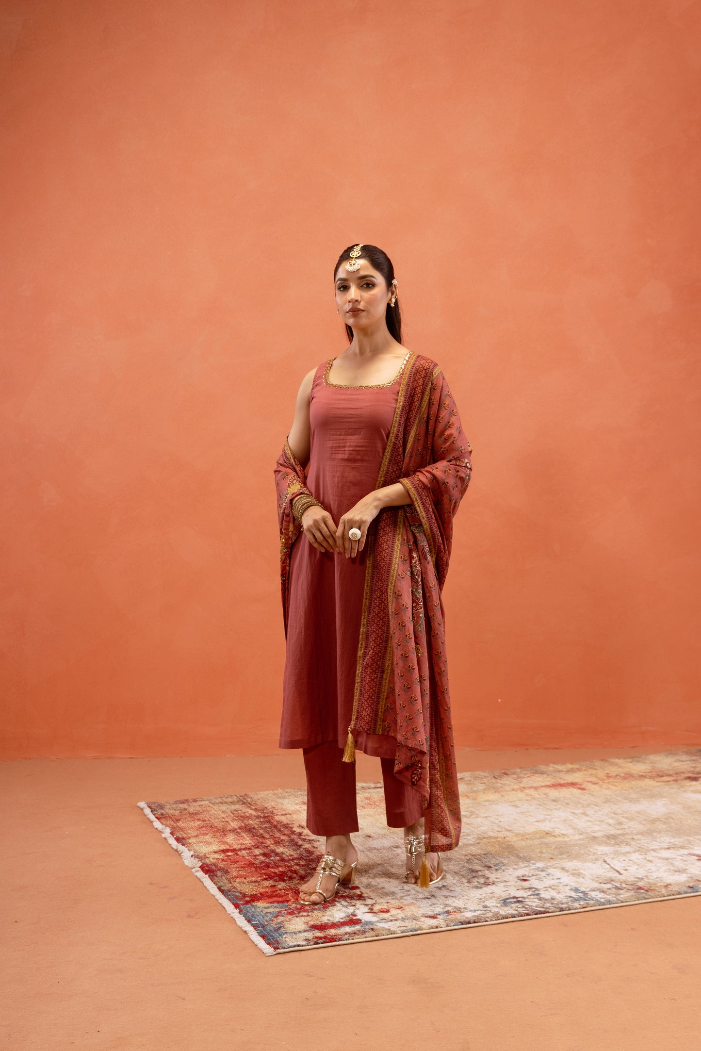 Dusky Rose Straight-Cut Sleeveless Suit