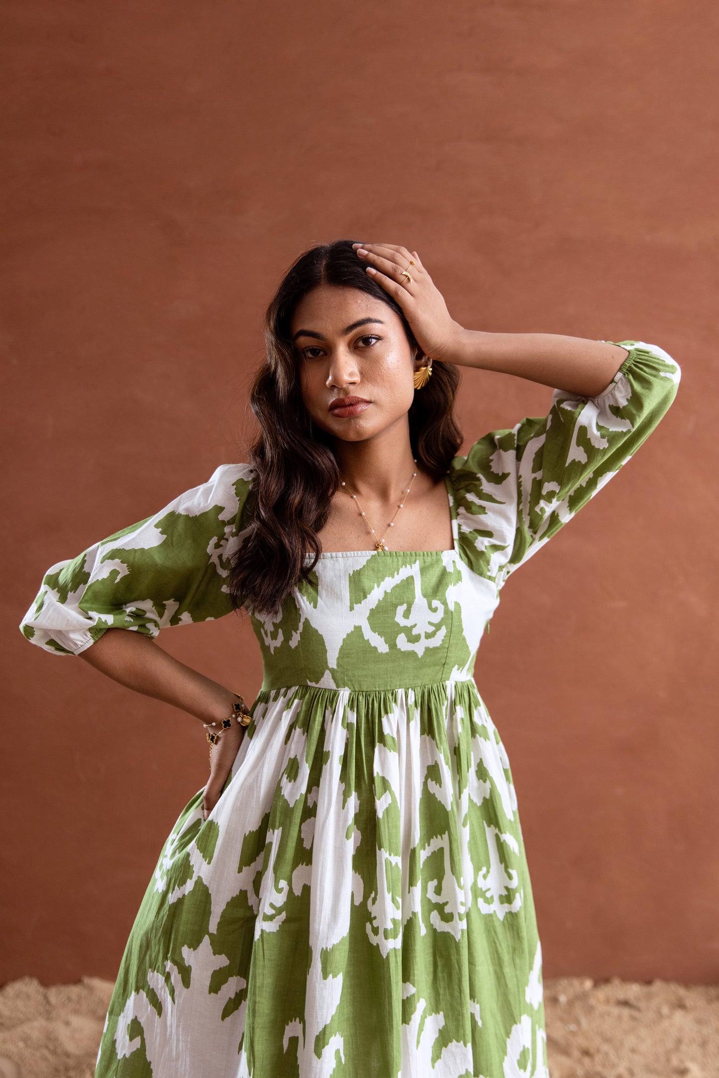 Green and White Patterned Square Neck Sleeved Short Dress