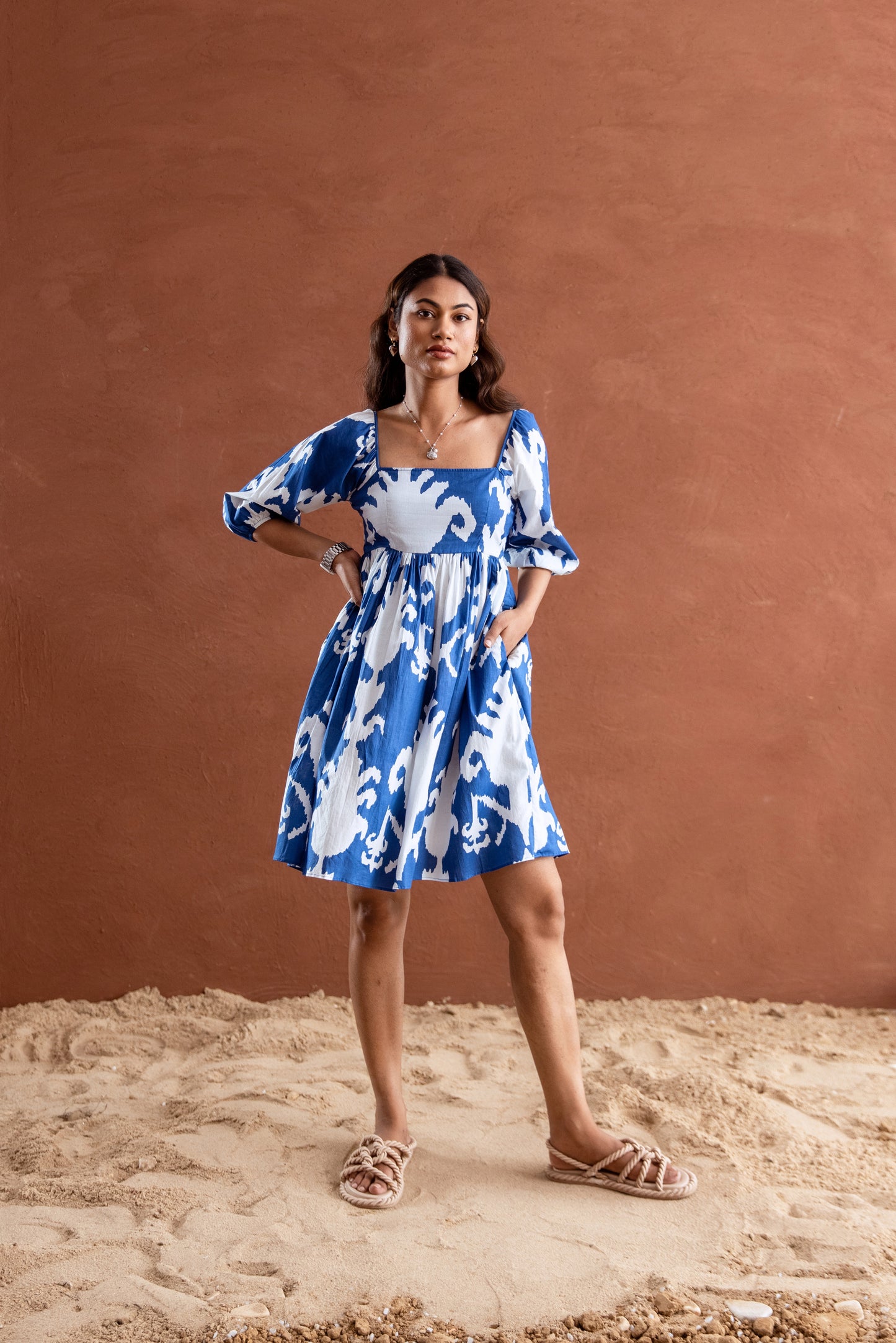 Blue and White Patterned Square Neck Sleeved Short Dress