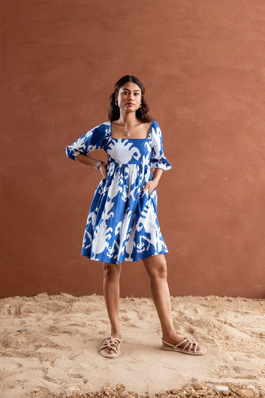 Blue and White Patterned Square Neck Sleeved Short Dress