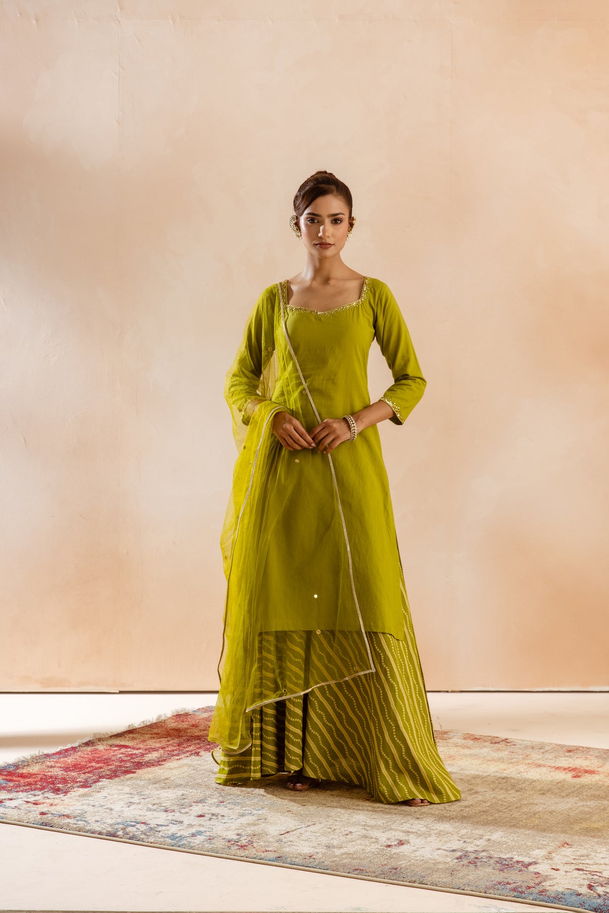 Kairi Sleeved-The Line (Green)