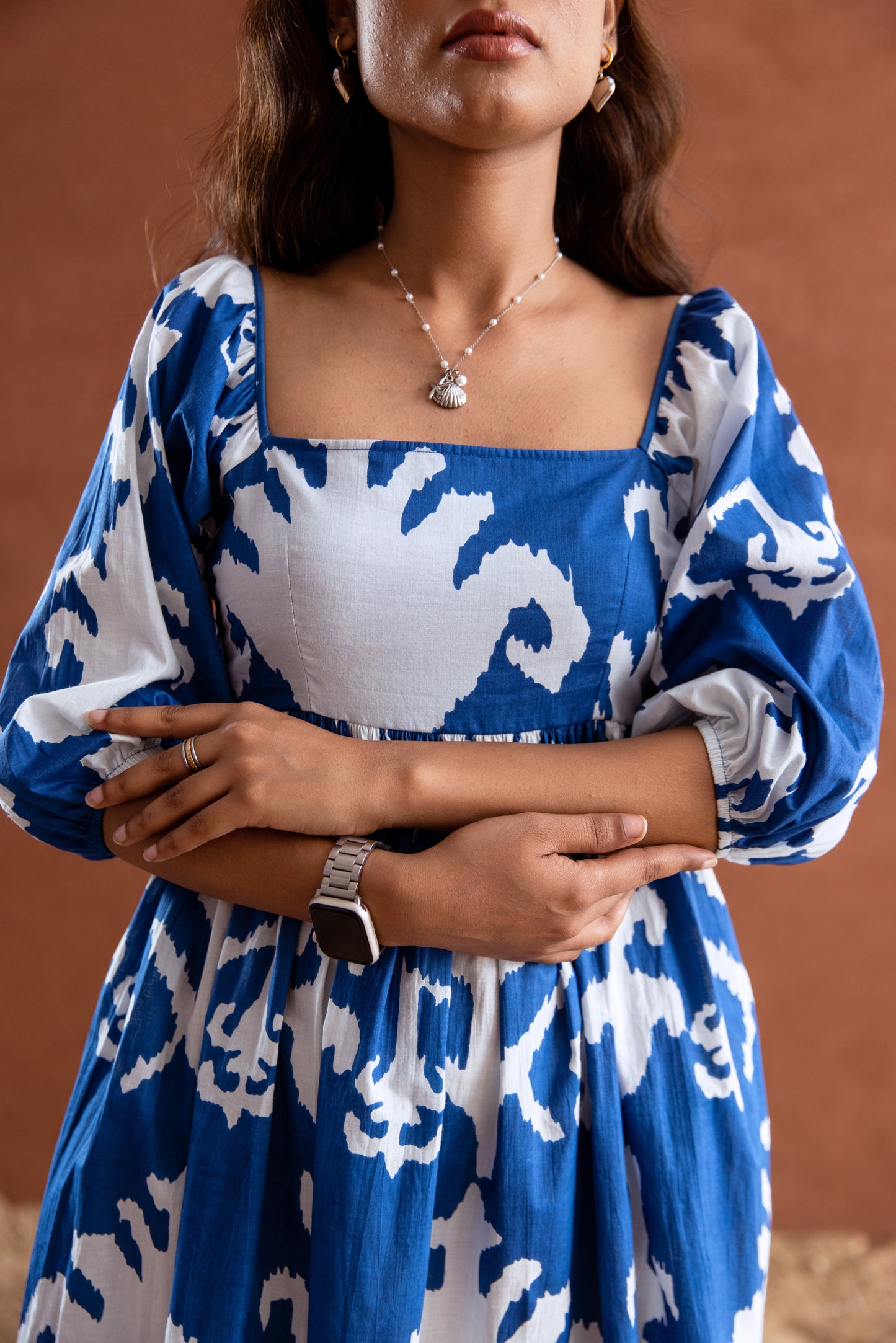 Blue and White Patterned Square Neck Sleeved Short Dress