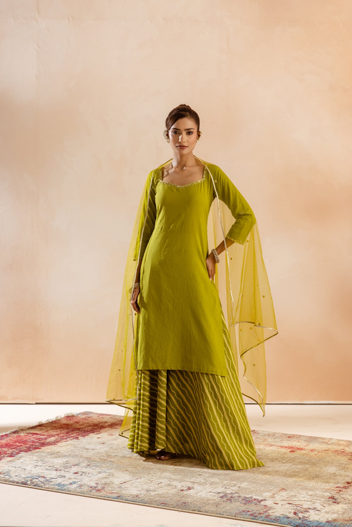 Kairi Sleeved-The Line (Green)