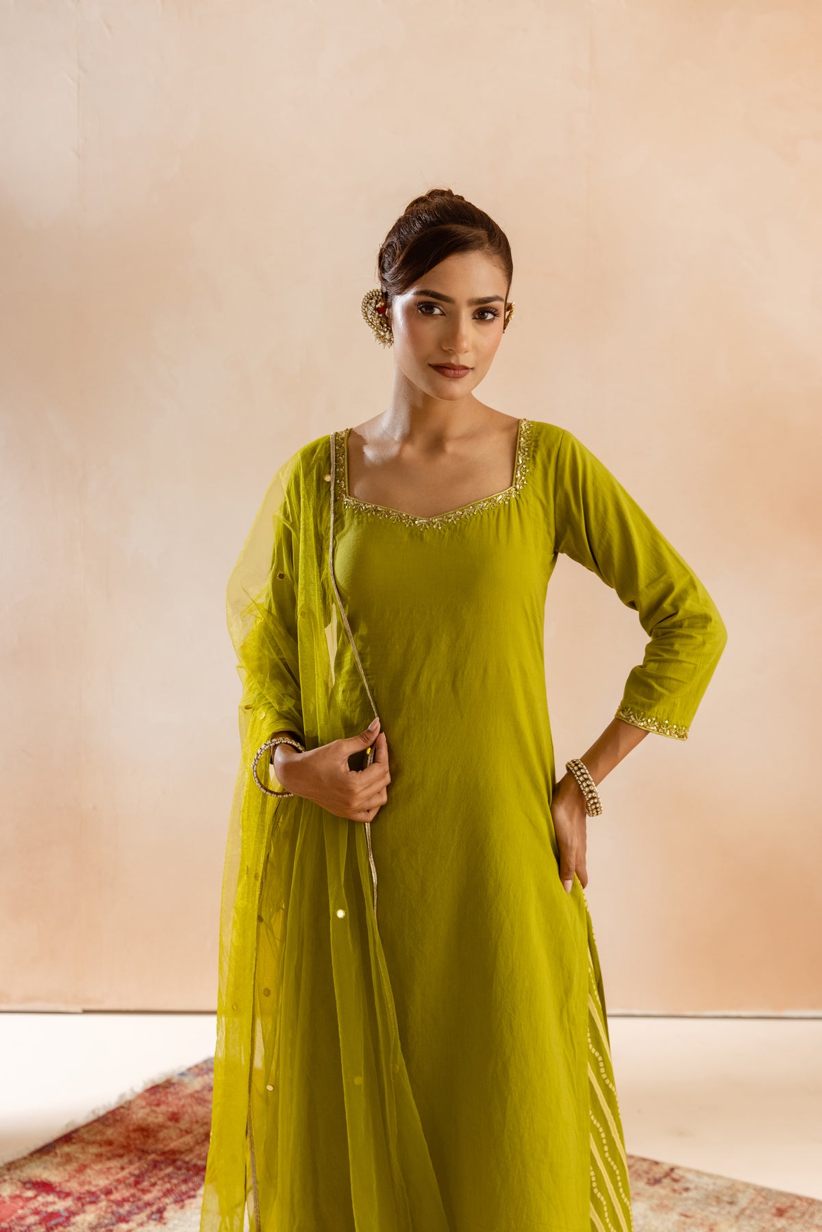 Kairi Sleeved-The Line (Green)