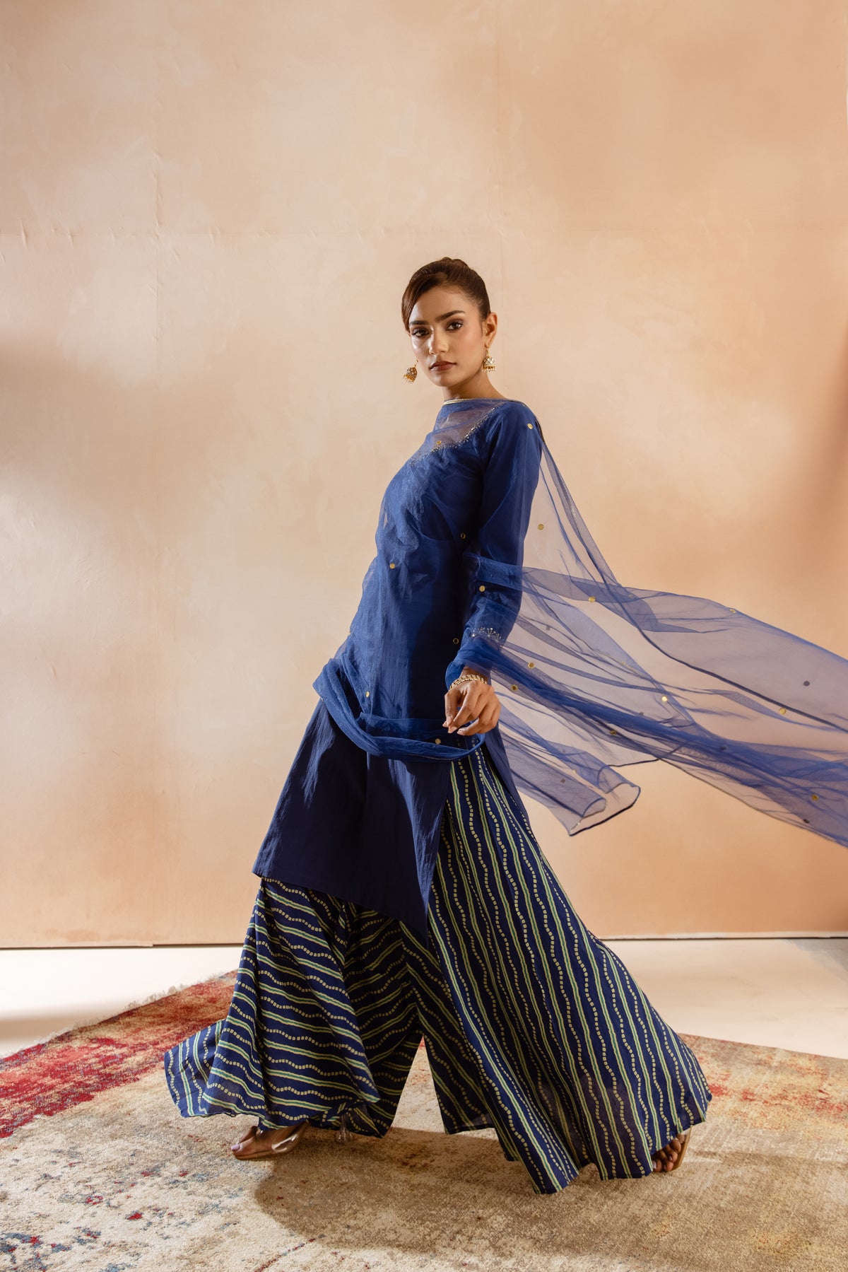 Neel Sleeved-The Line (Blue)