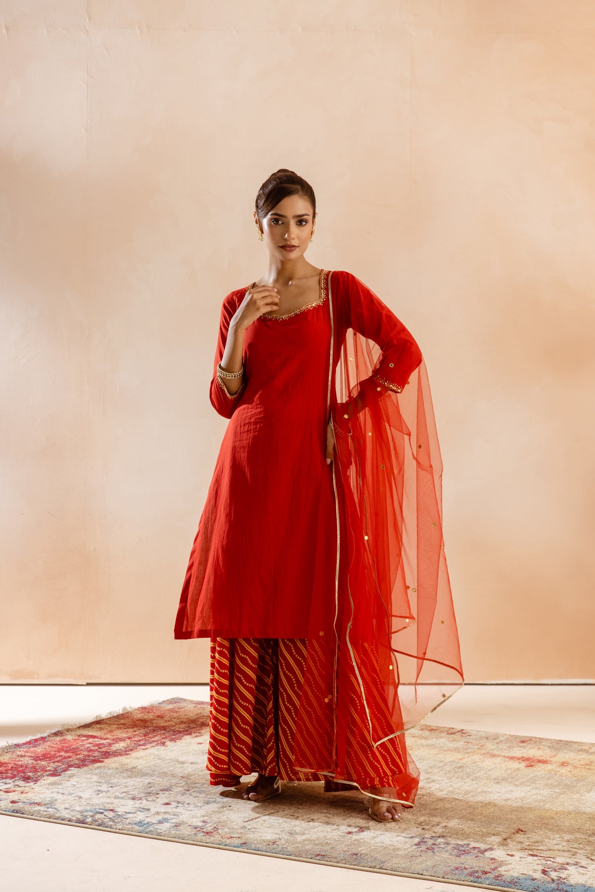 Kesar Sleeved-The Line (Red)