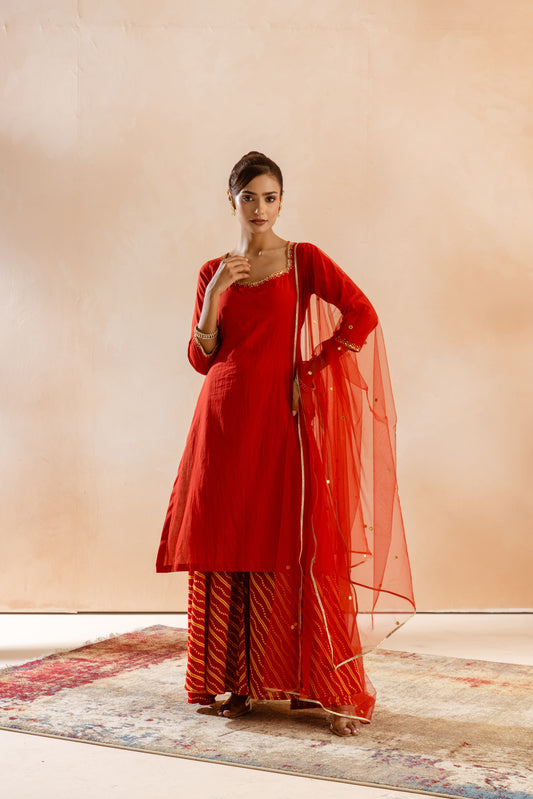 Kesar Sleeved-The Line (Red)
