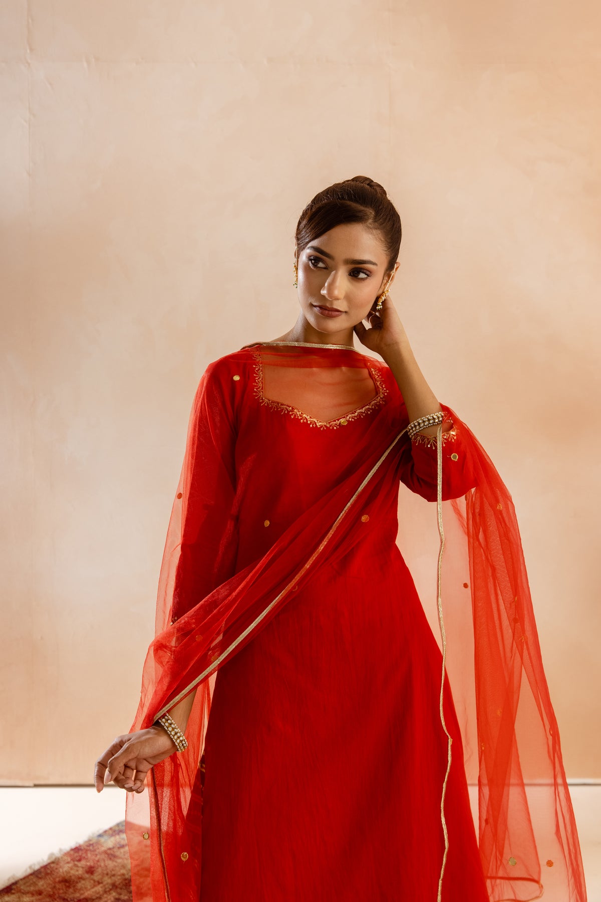 Kesar Sleeved-The Line (Red)