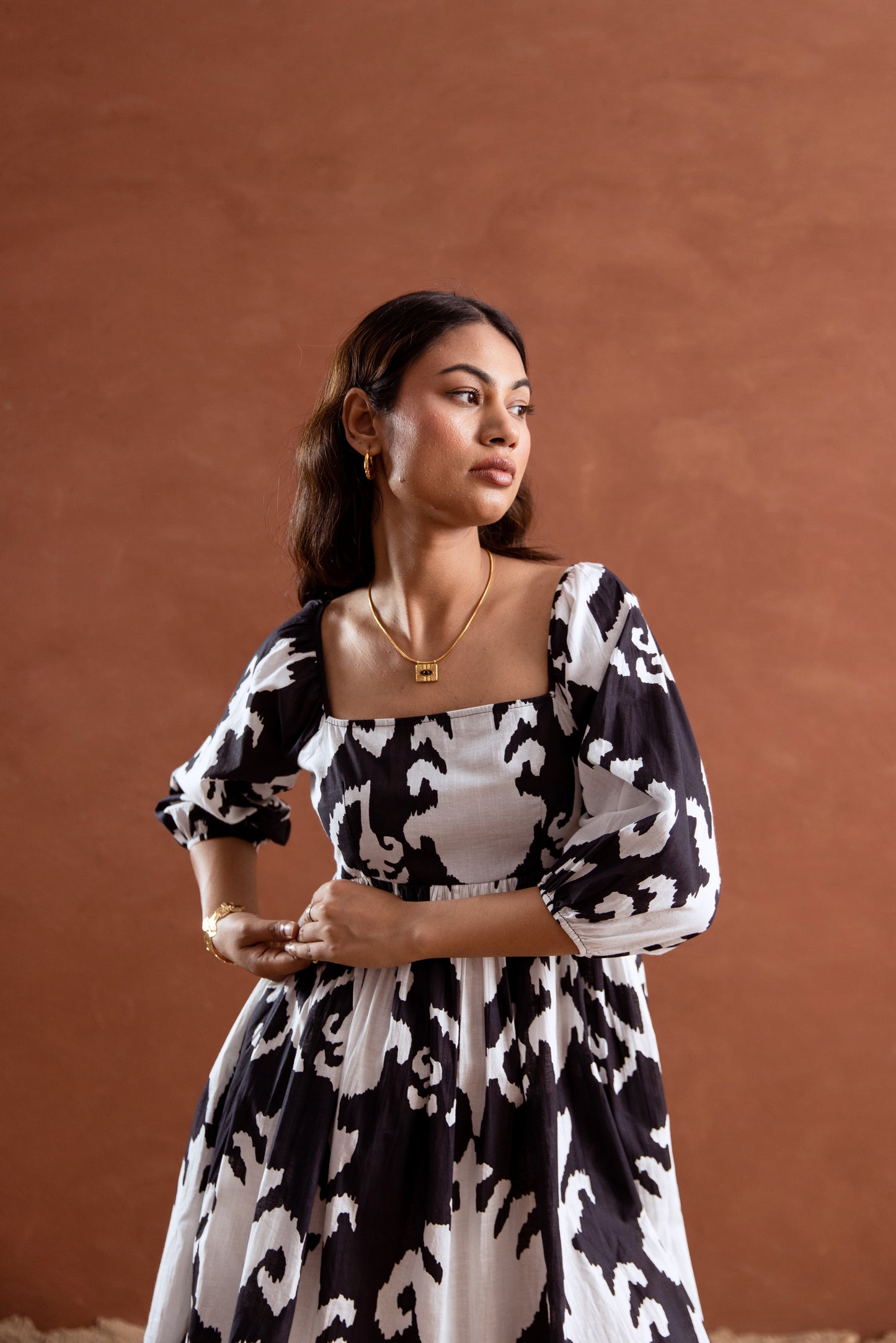 Black and White Patterned Square Neck Sleeved Short Dress