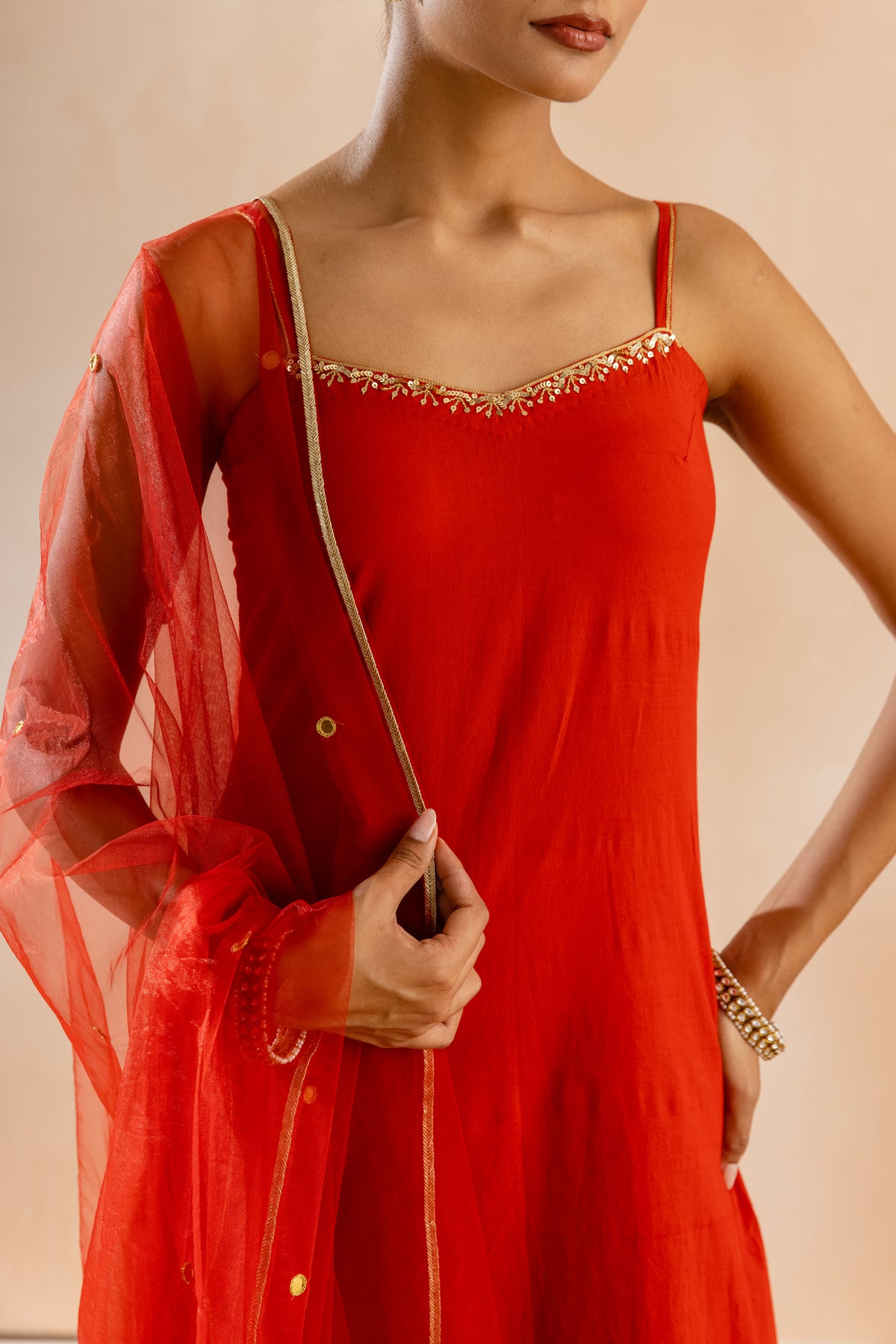 Kesar Thin Strap-The Line (Red)