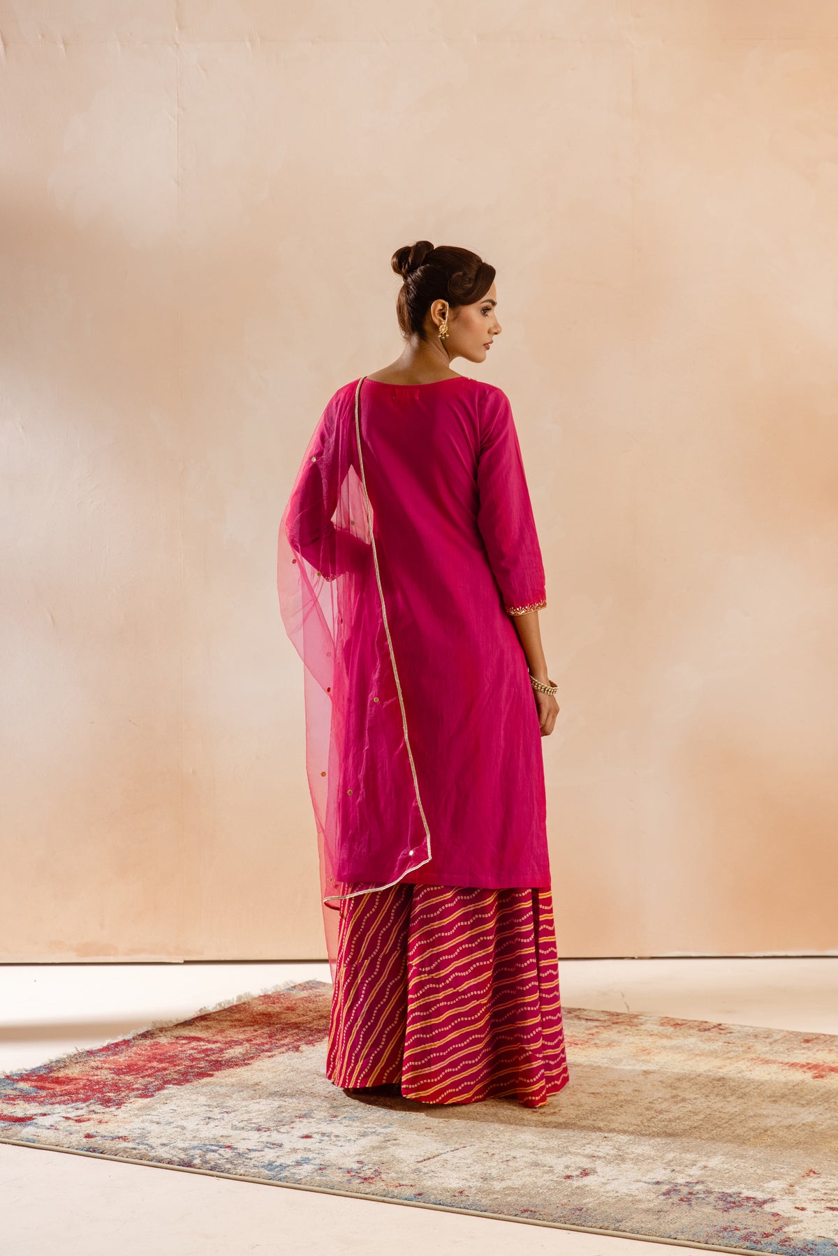 Gul Sleeved-The Line (Pink)