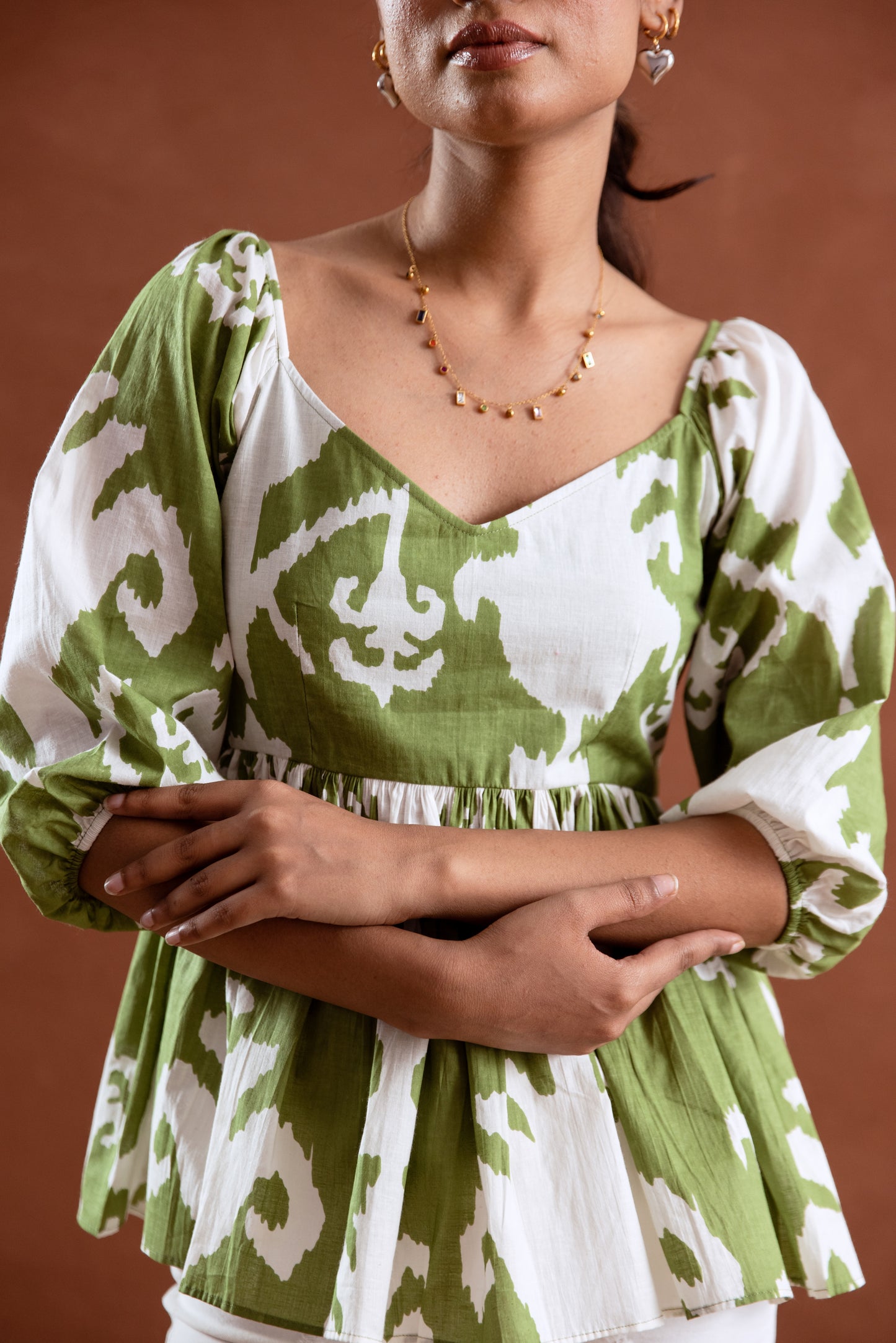 Green and White Patterned Sleeved Top