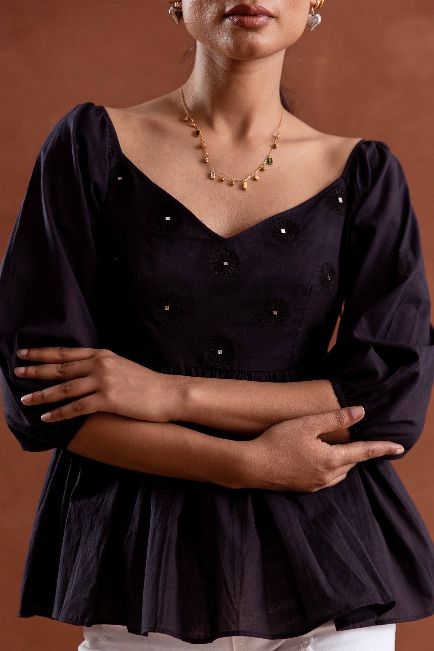 Black Solid Sleeved Top