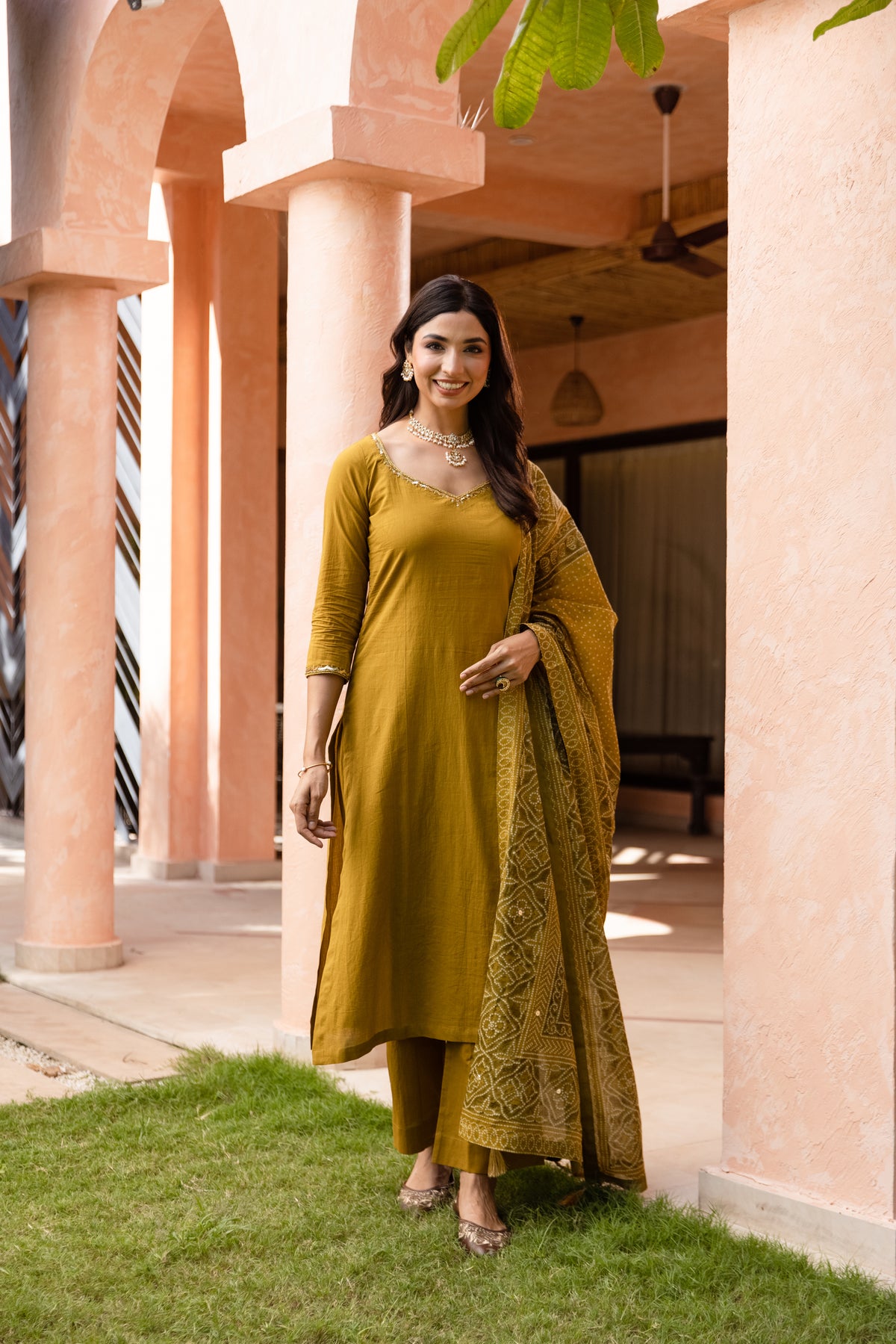 Zaitoon Sleeved - Straight Cut Suit (Olive Green)