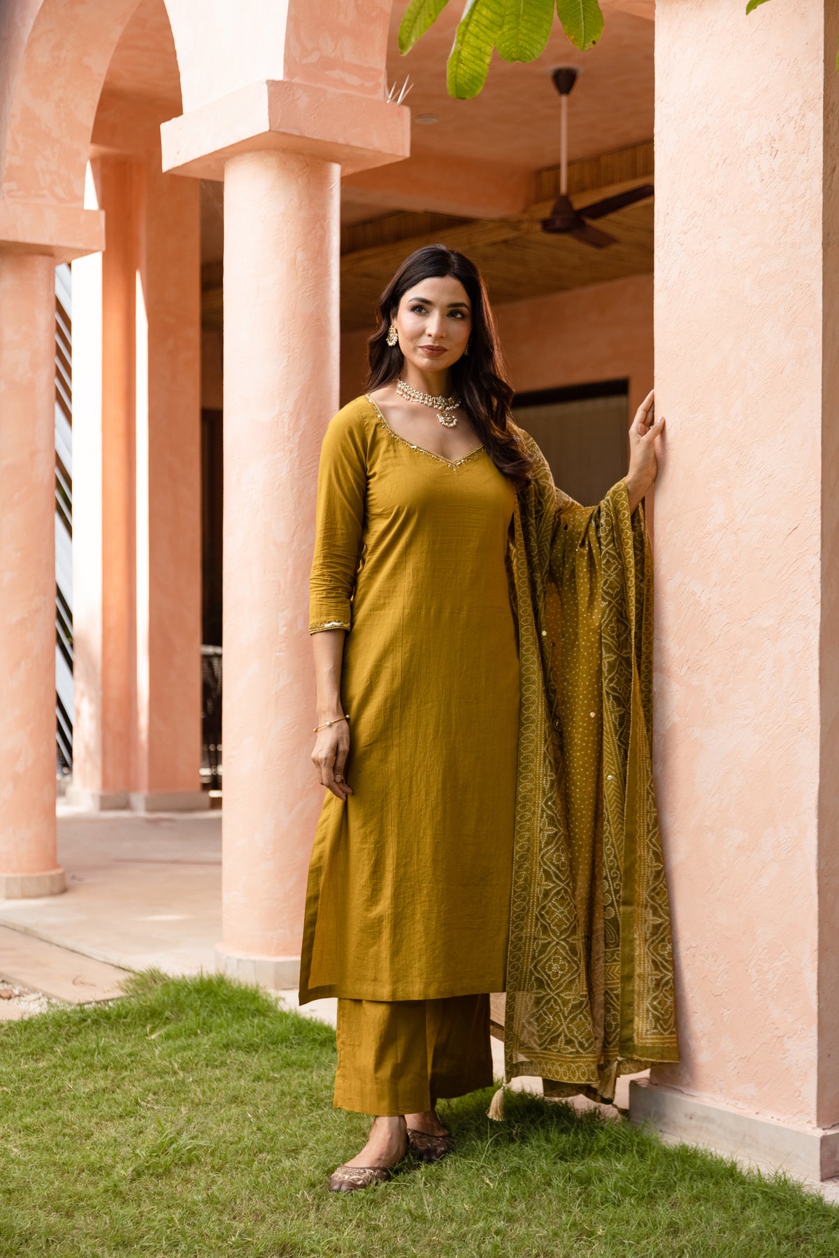 Zaitoon Sleeved - Straight Cut Suit (Olive Green)
