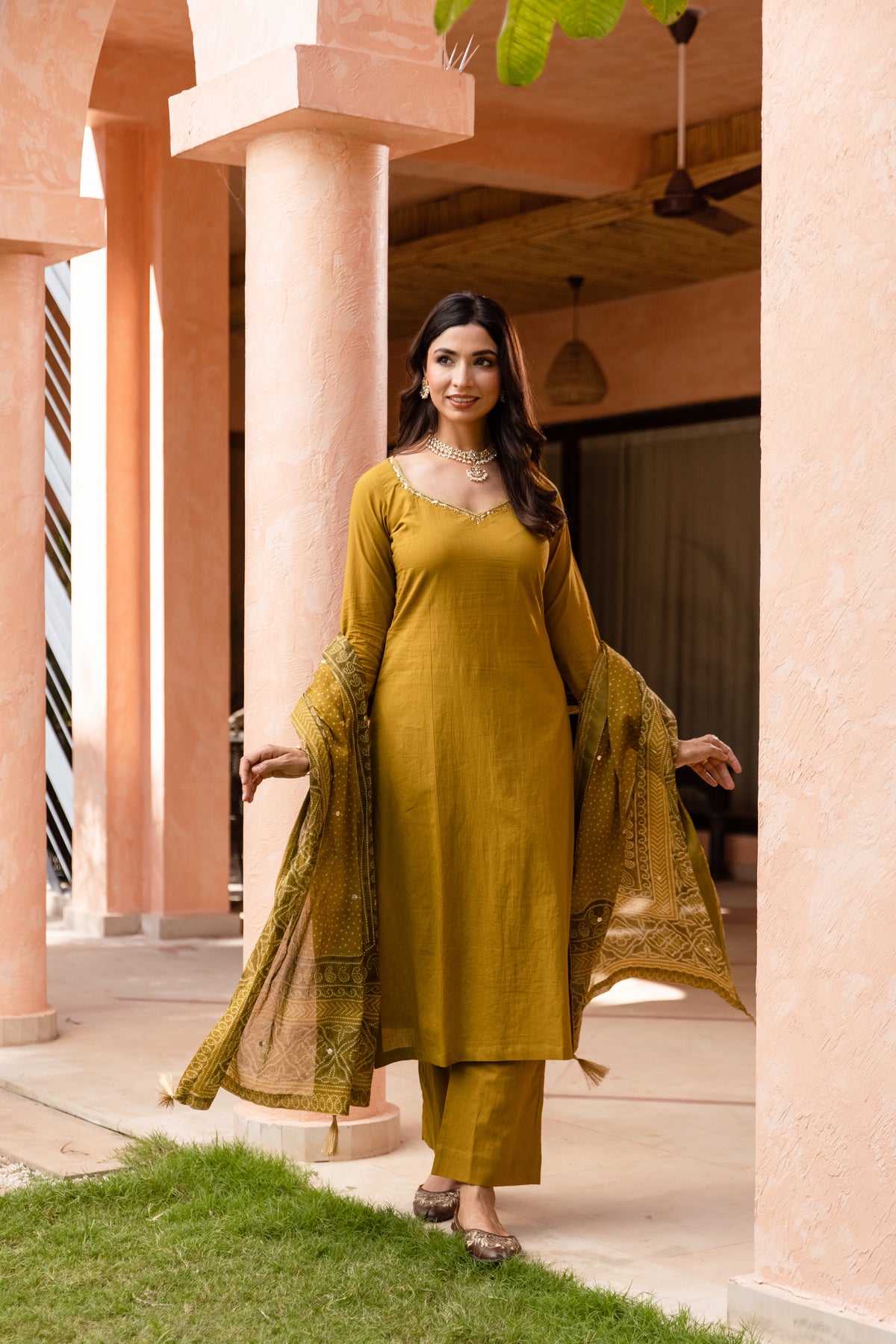 Zaitoon Sleeved - Straight Cut Suit (Olive Green)