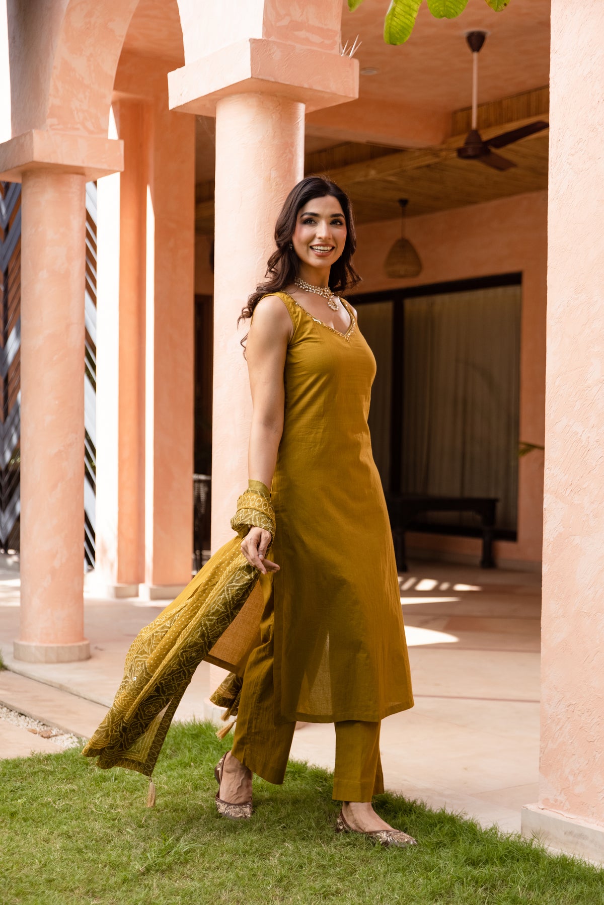 Zaitoon Sleeveless - Straight Cut Suit (Olive Green)