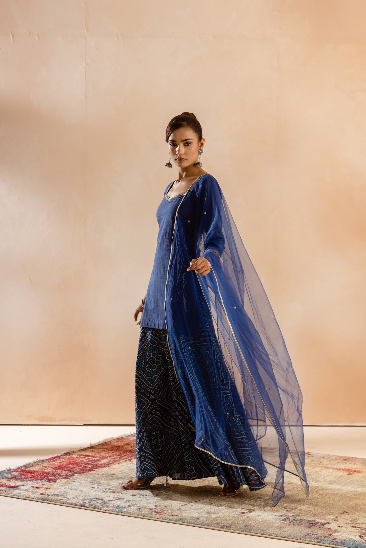 Neel Sleeved-The Flare (Blue)