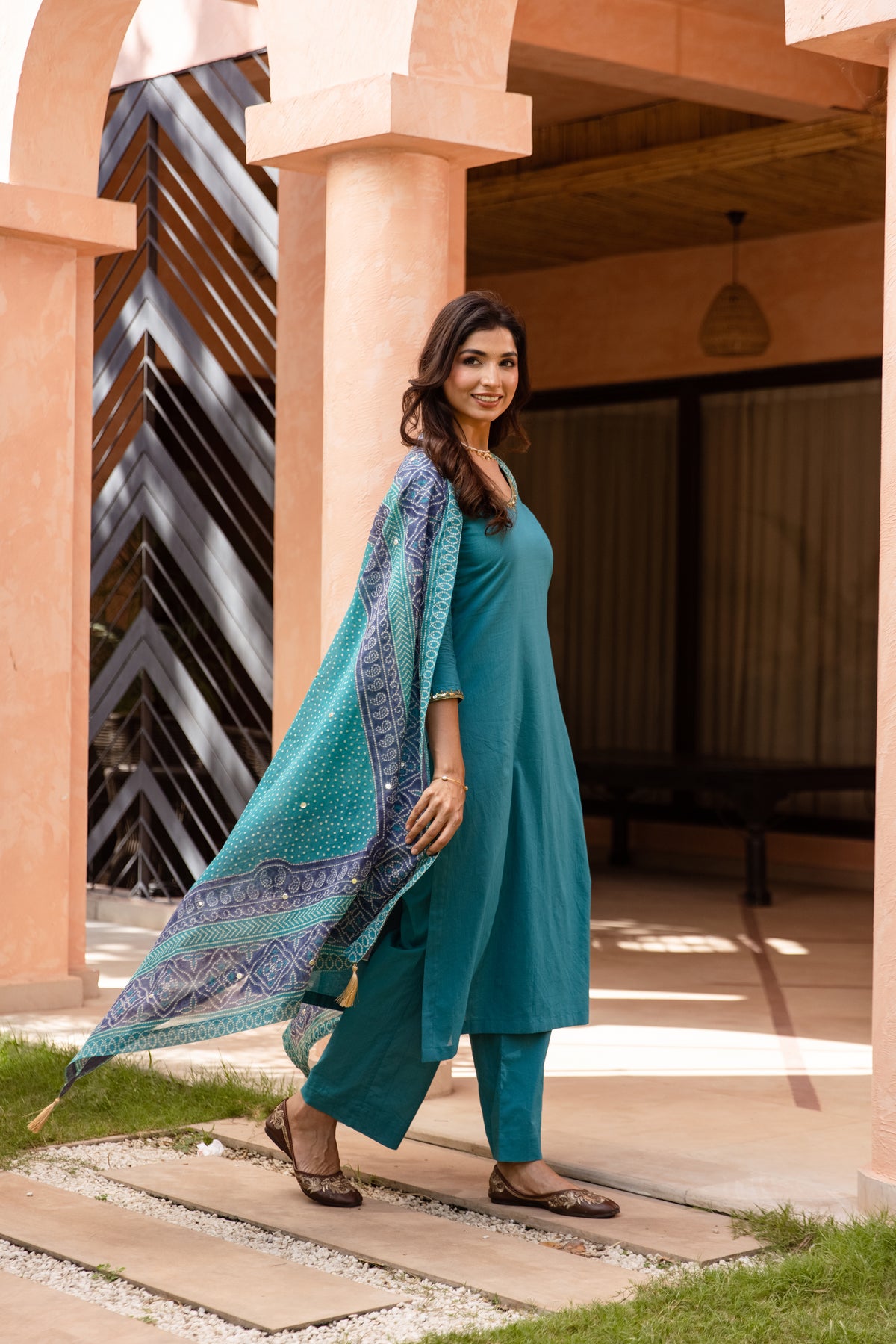 Mor Sleeved - Straight Cut Suit (Teal)